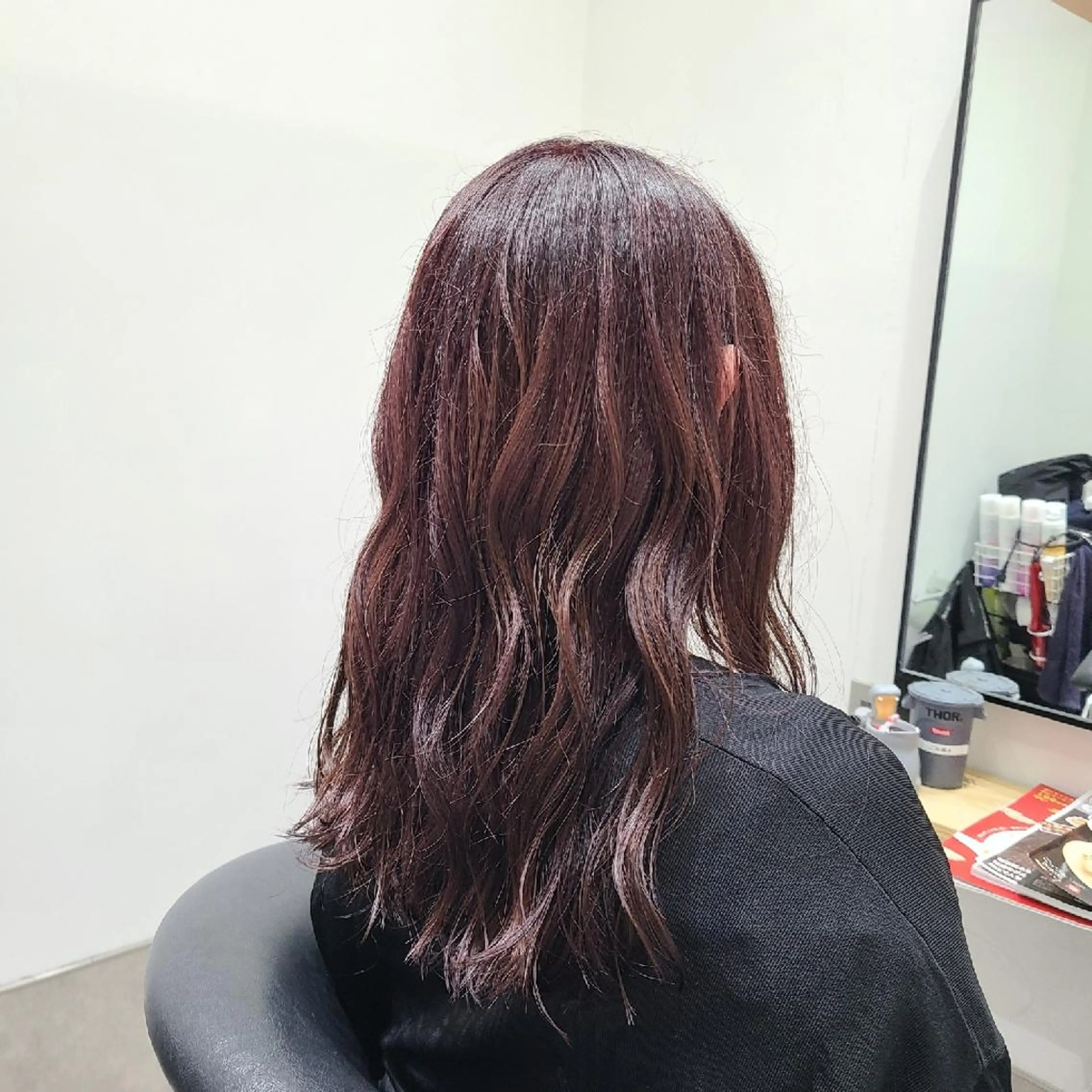 セミロング カット ヘアカラー トリートメント GO TODAYシェアサロン岡山店所属・🎗️髪質改善・美髪 艶髪🥇小西邦生のヘアスタイル