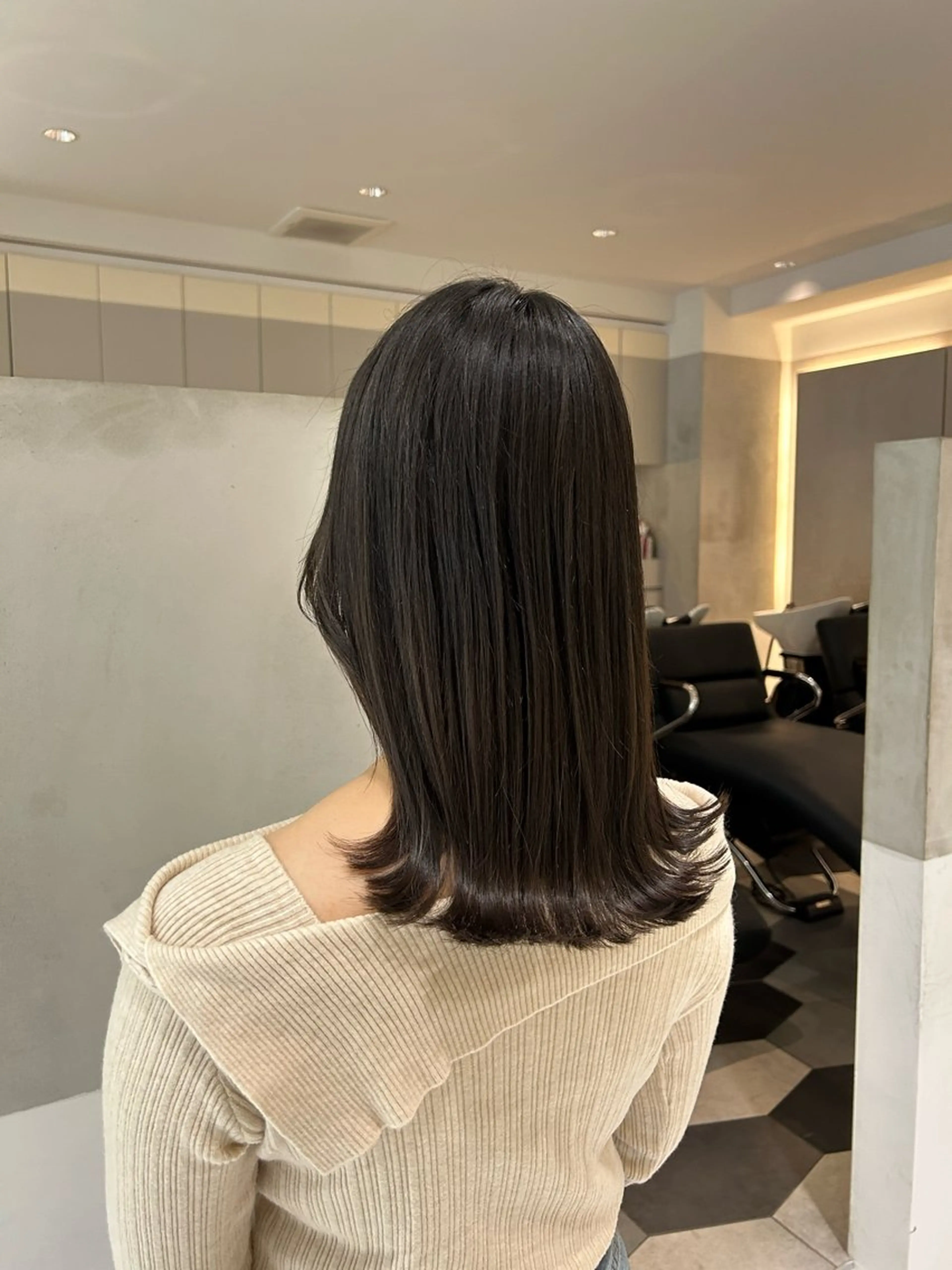 セミロング カラー 黒髪 くびれヘア ナチュラル/韓国💎 haruka 💎のヘアスタイル