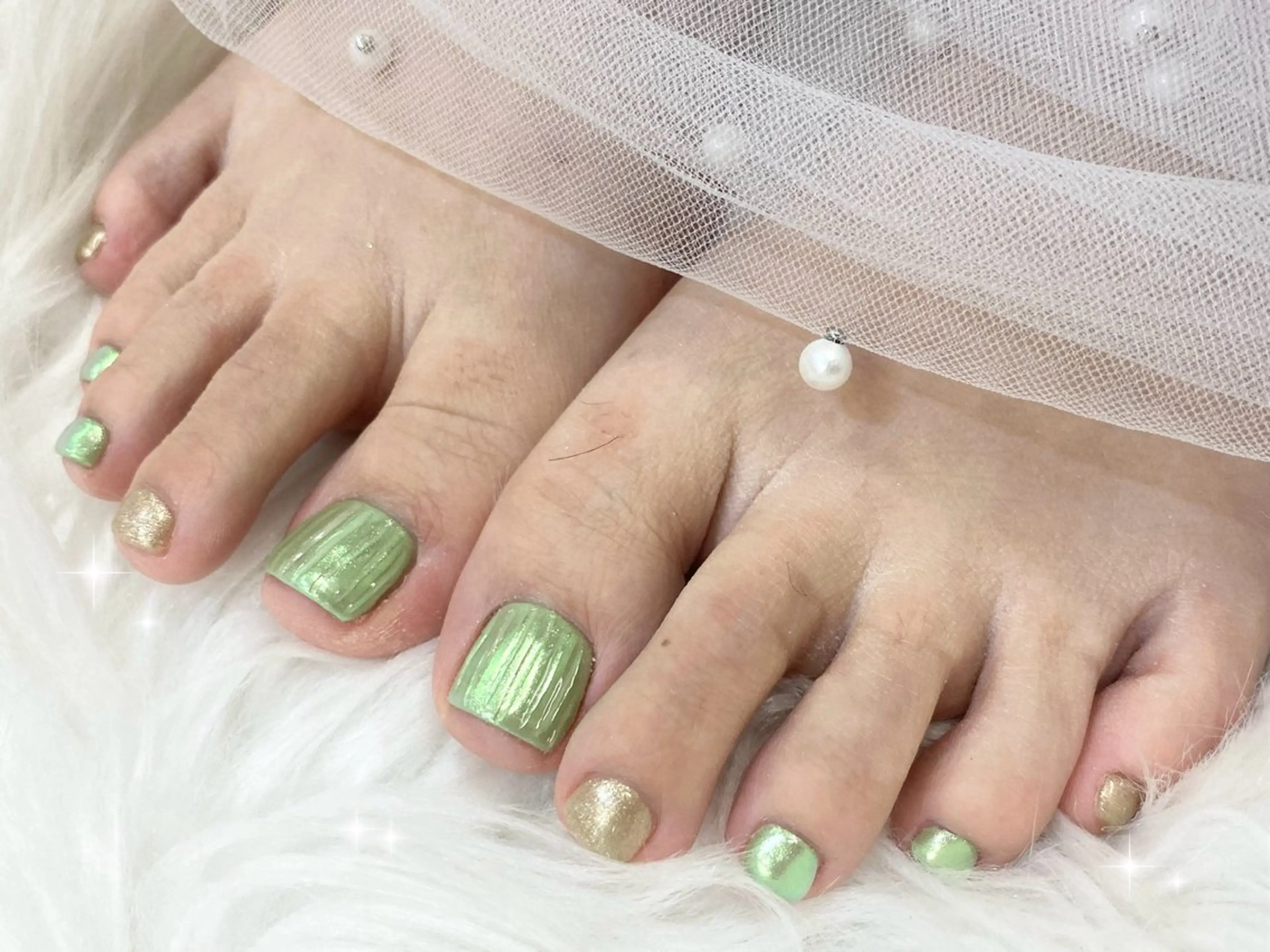 ネイル ミラーネイル KIREIE .Rのネイルデザイン