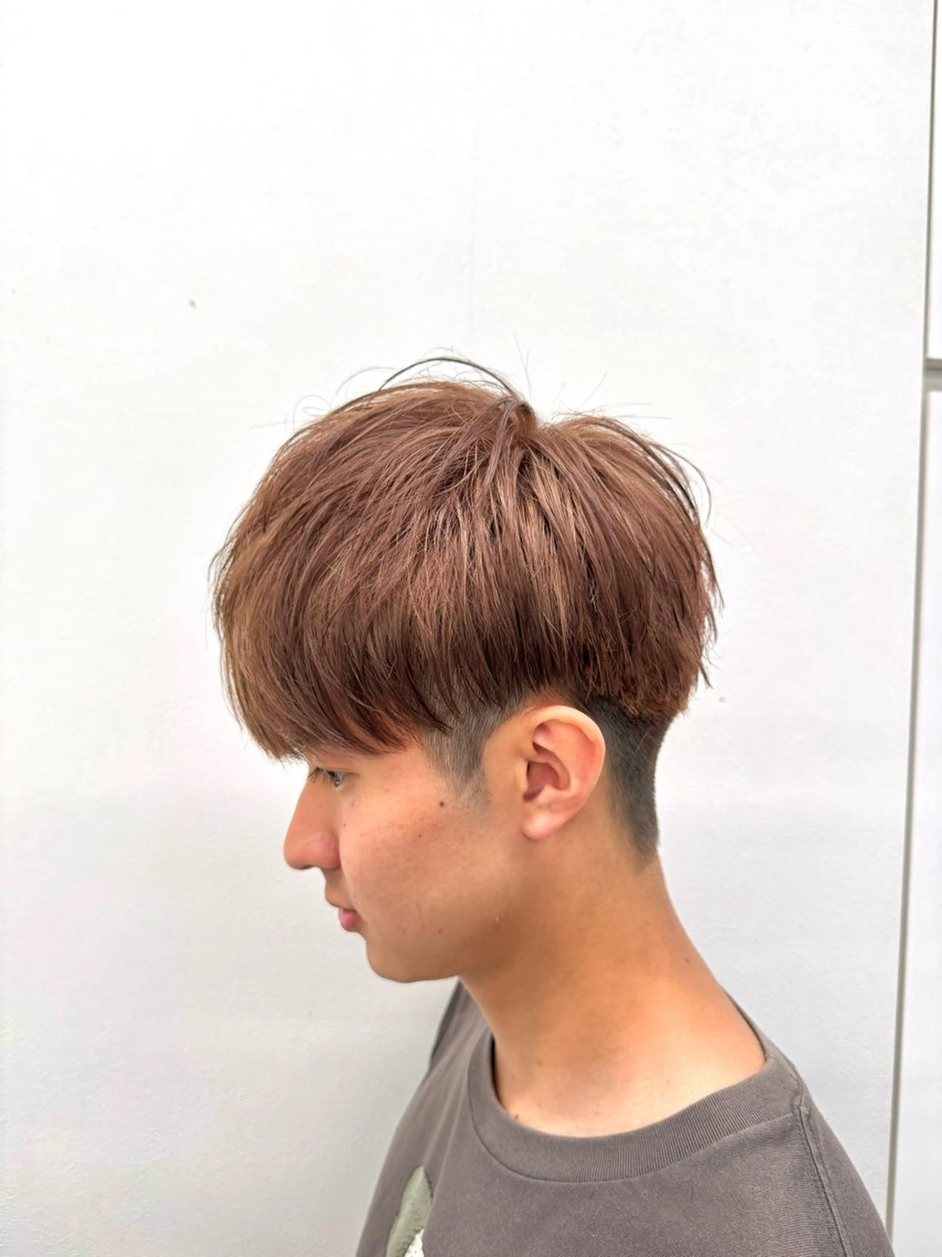 ショート カラー ヘアアレンジ メンズ 顔まわりカット の達人のヘアスタイル