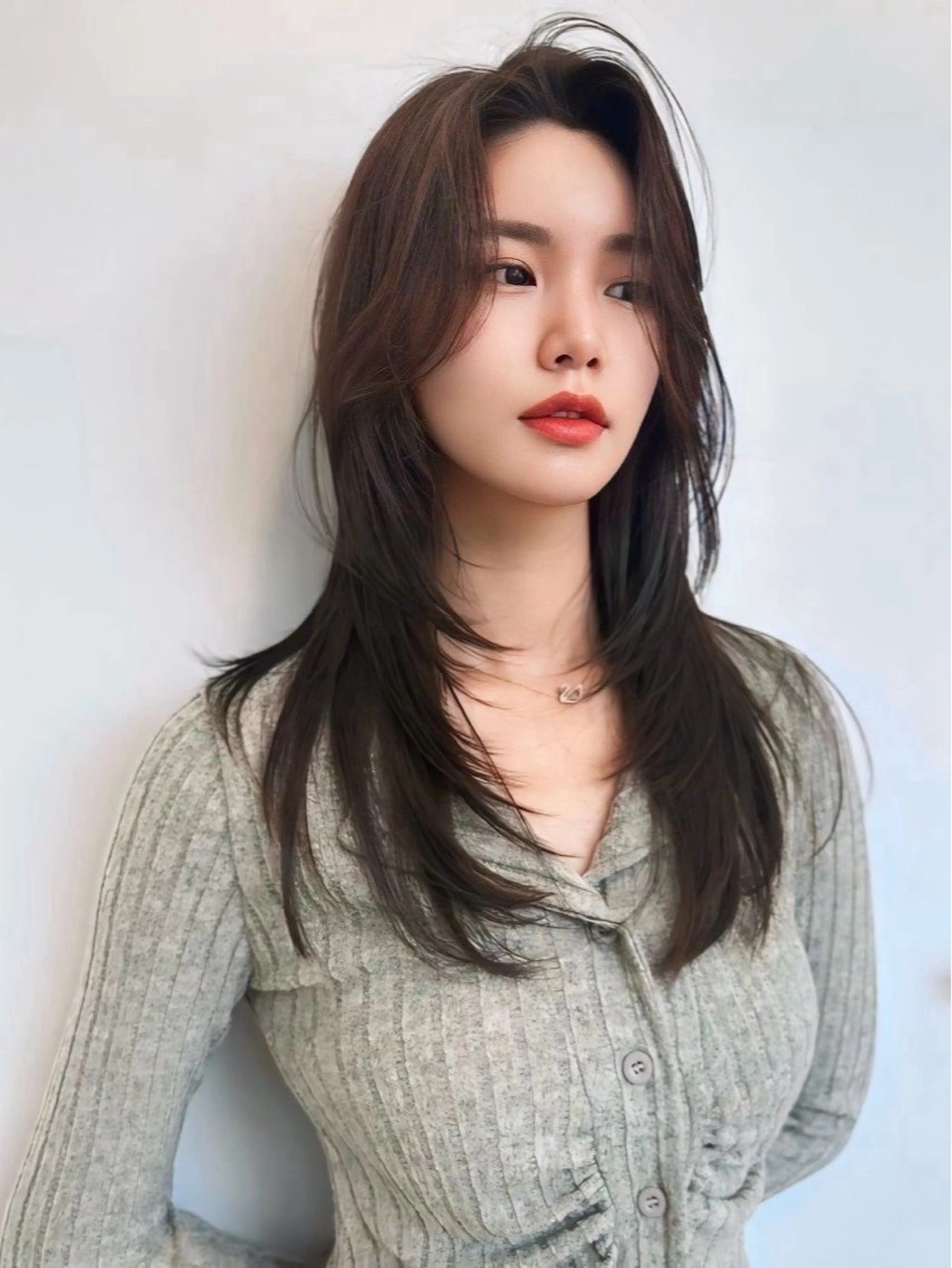 ロング カラー パーマ 顔周りカット 小顔カット 縮毛矯正 ストレートパーマ カット ヘアカラー 縮毛矯正 トリートメント 巻ける縮毛矯正 Sachi🐰のヘアスタイル