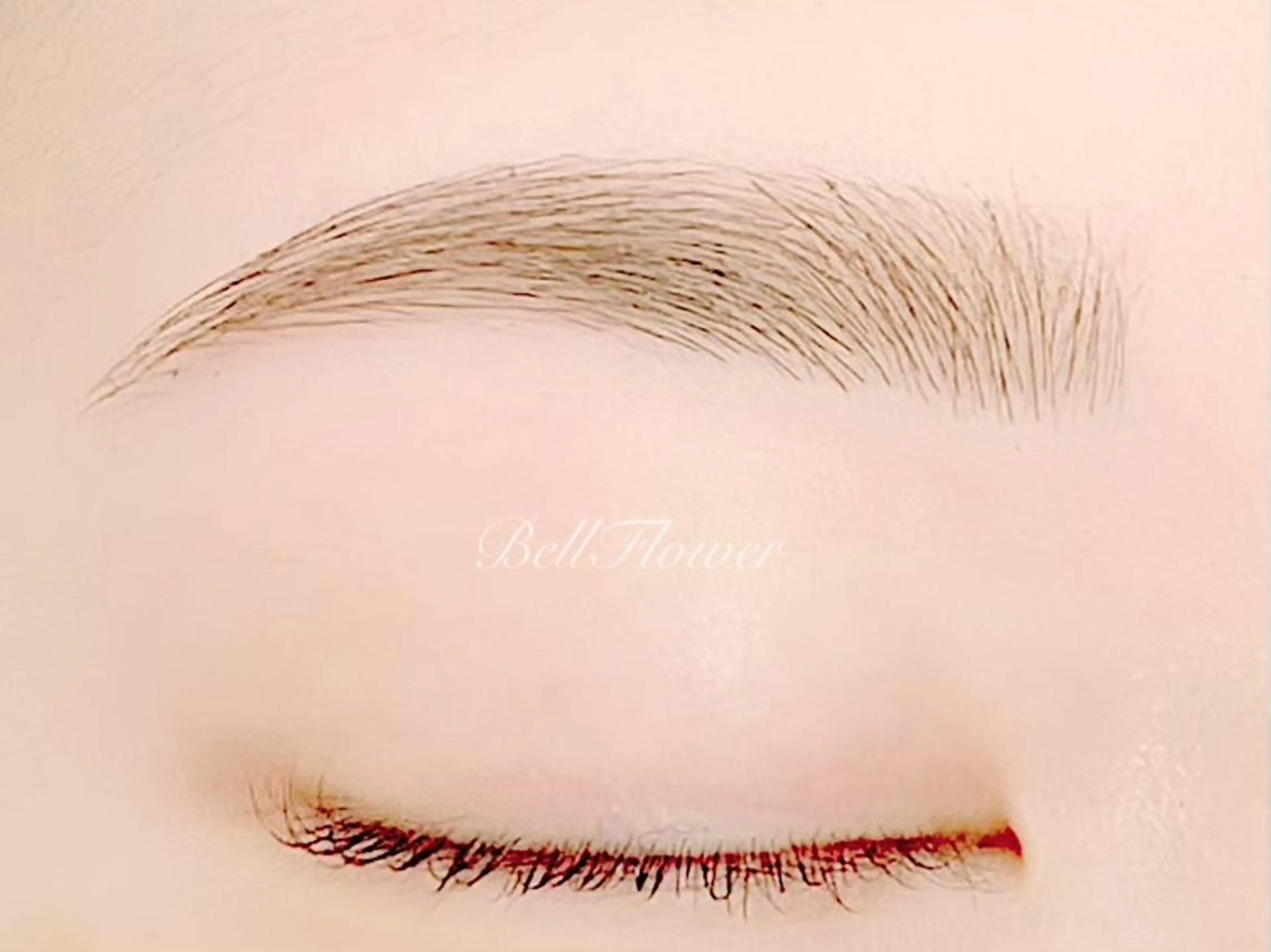 マツエク・マツパ アイブロウ 眉毛ワックス脱毛 パリジェンヌラッシュリフト まつげパーマ BellFlower Aki（眉・まつげ）のマツエク・マツパデザイン