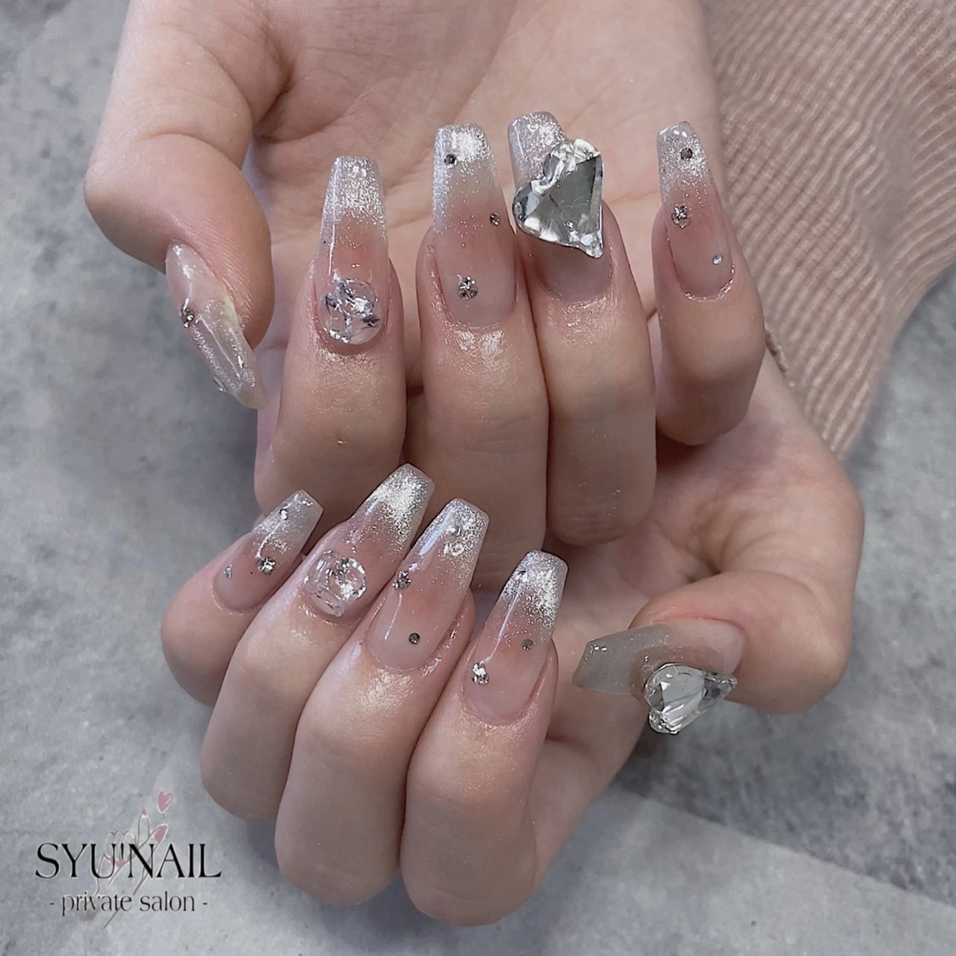 Hand💜10本アート【長さだし】の写真