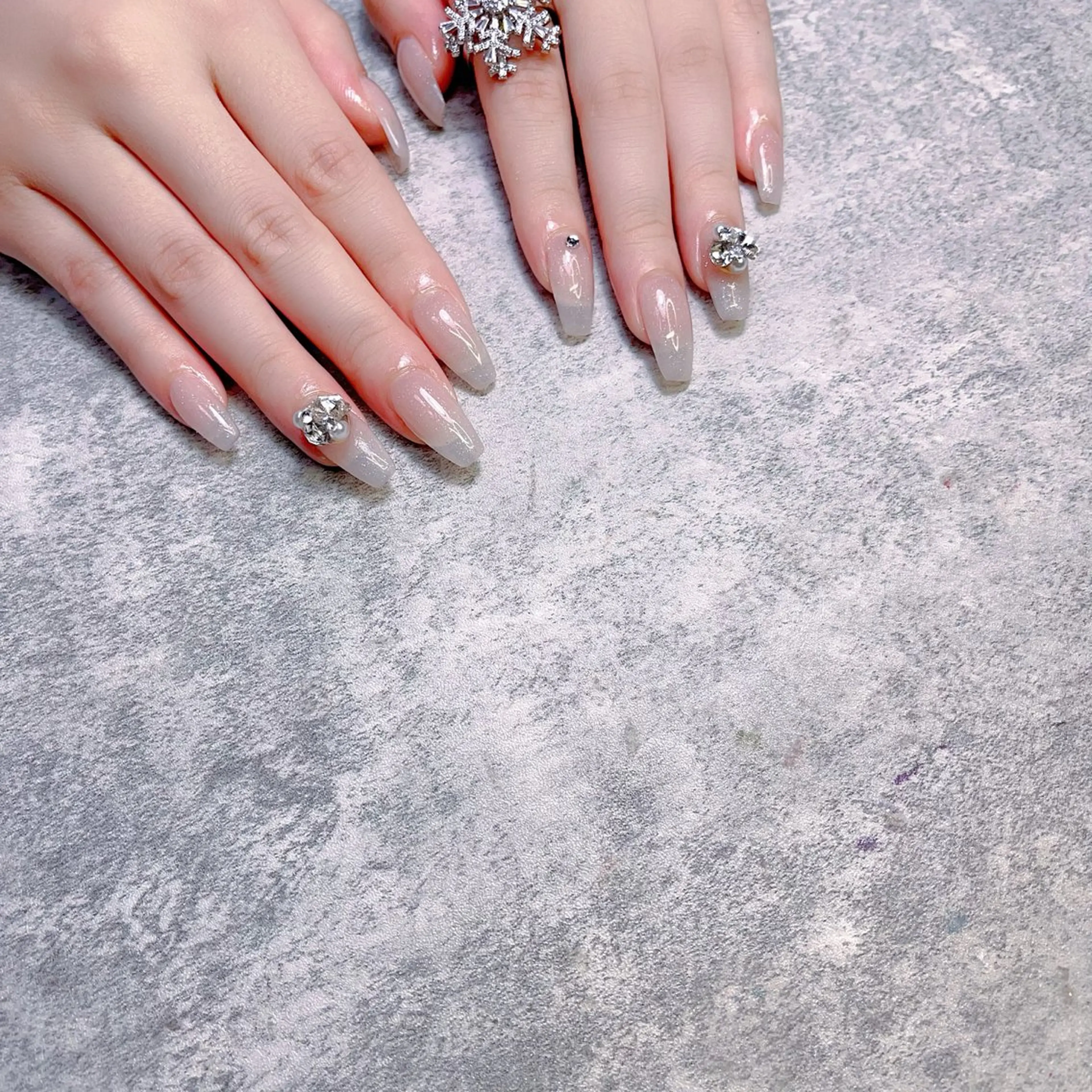 セミロング めぐみのネイルサロン 惠のネイルデザイン