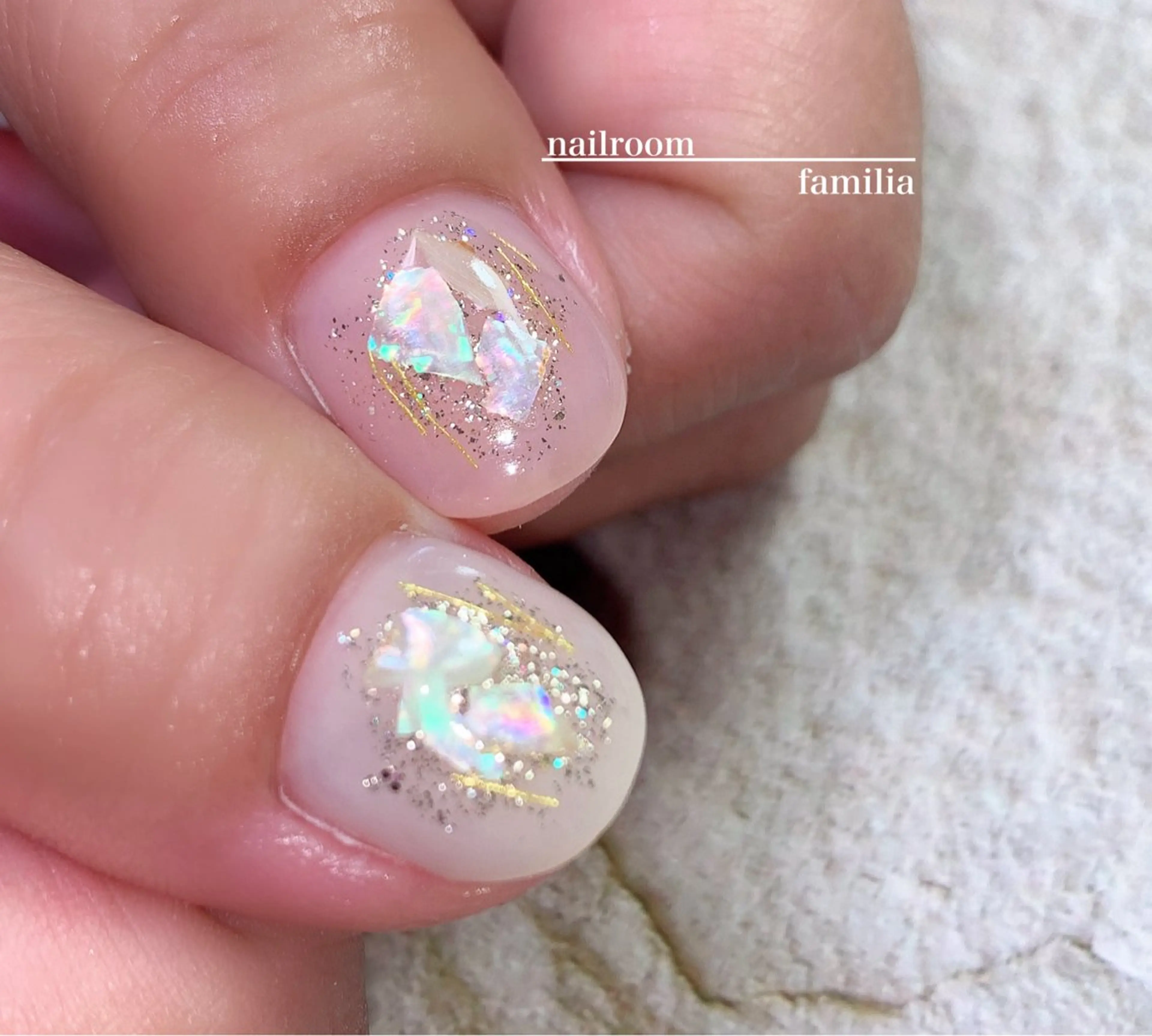 ネイル ハンドネイル -nailroom- familiaのネイルデザイン