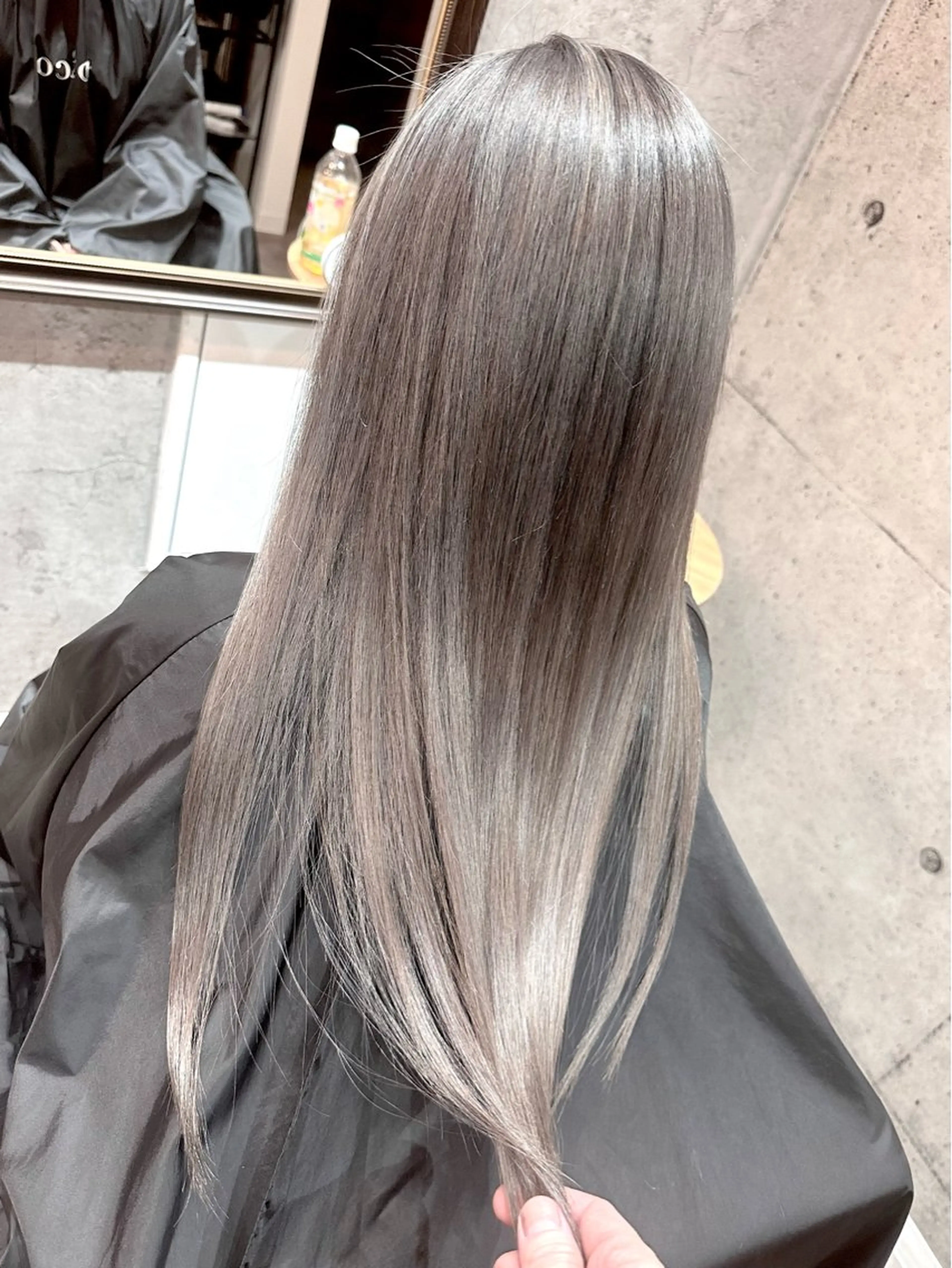 ロング 🔷ブリーチバレイヤ ージュ🔷飯野達也のヘアスタイル