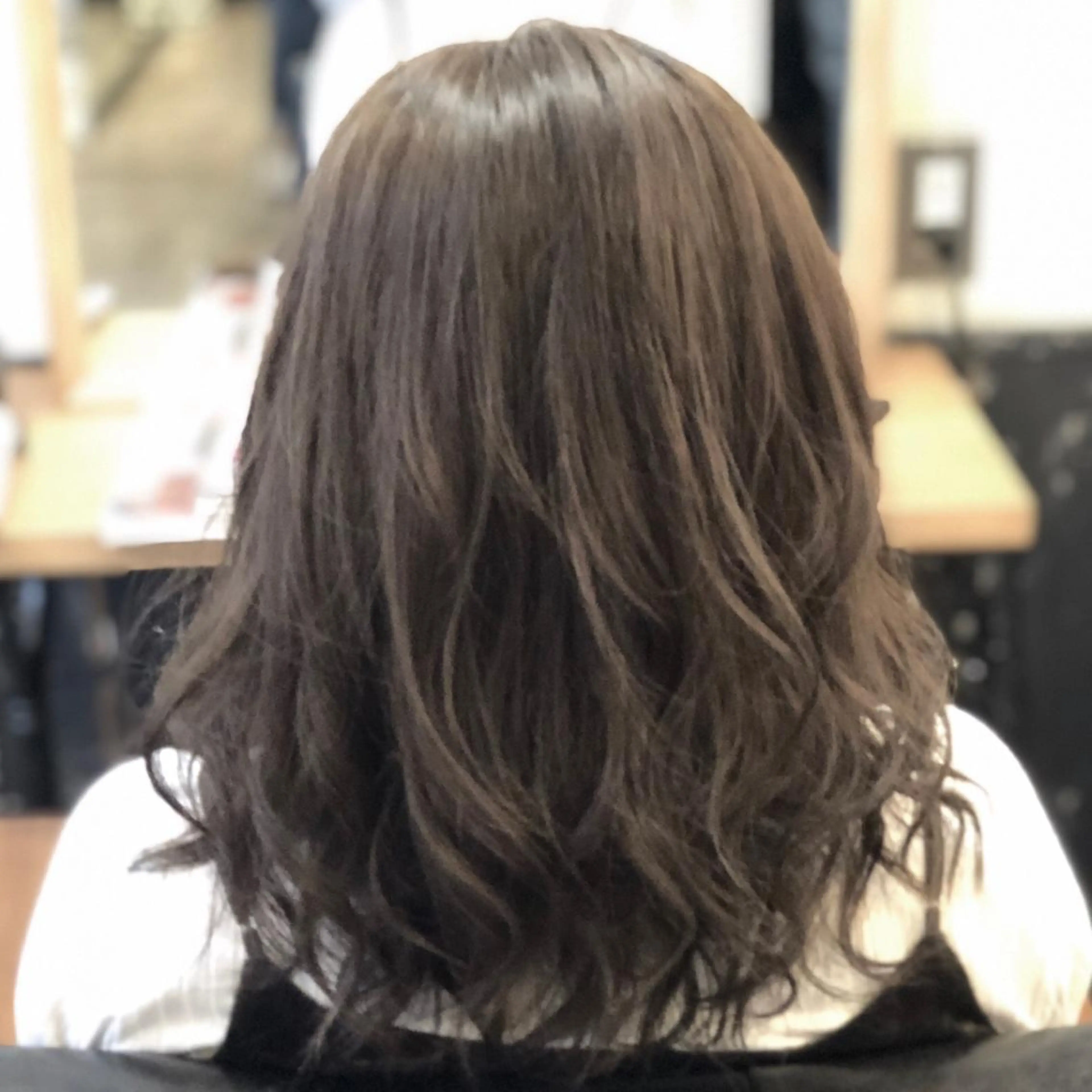 ミディアム カラー アッシュ 透明感カラー イルミナカラー 美髪矯正 🌈髪質改善 山下のヘアスタイル