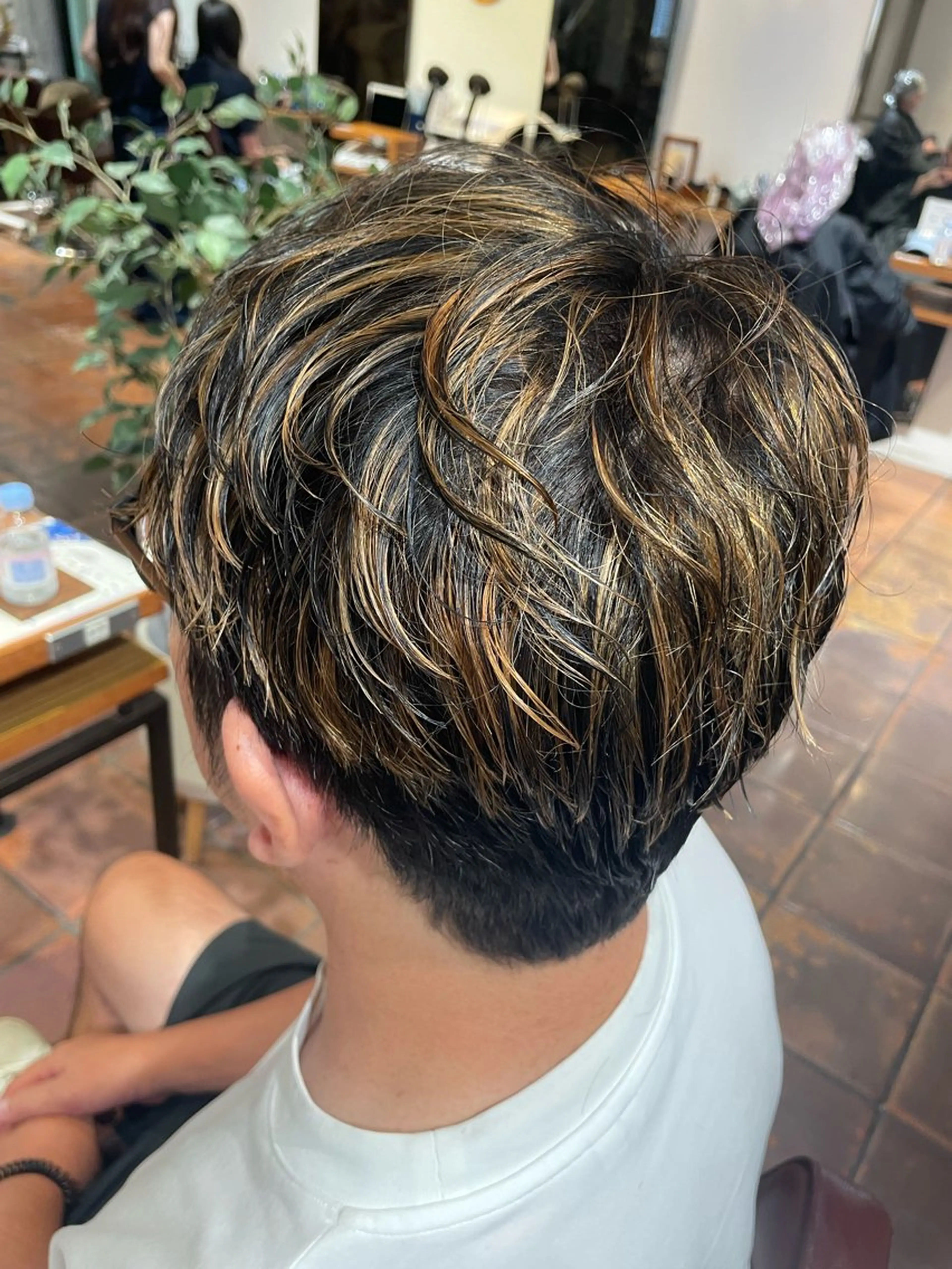 カラー メンズ MOEKA🌺レディ ースカットモデルのヘアスタイル