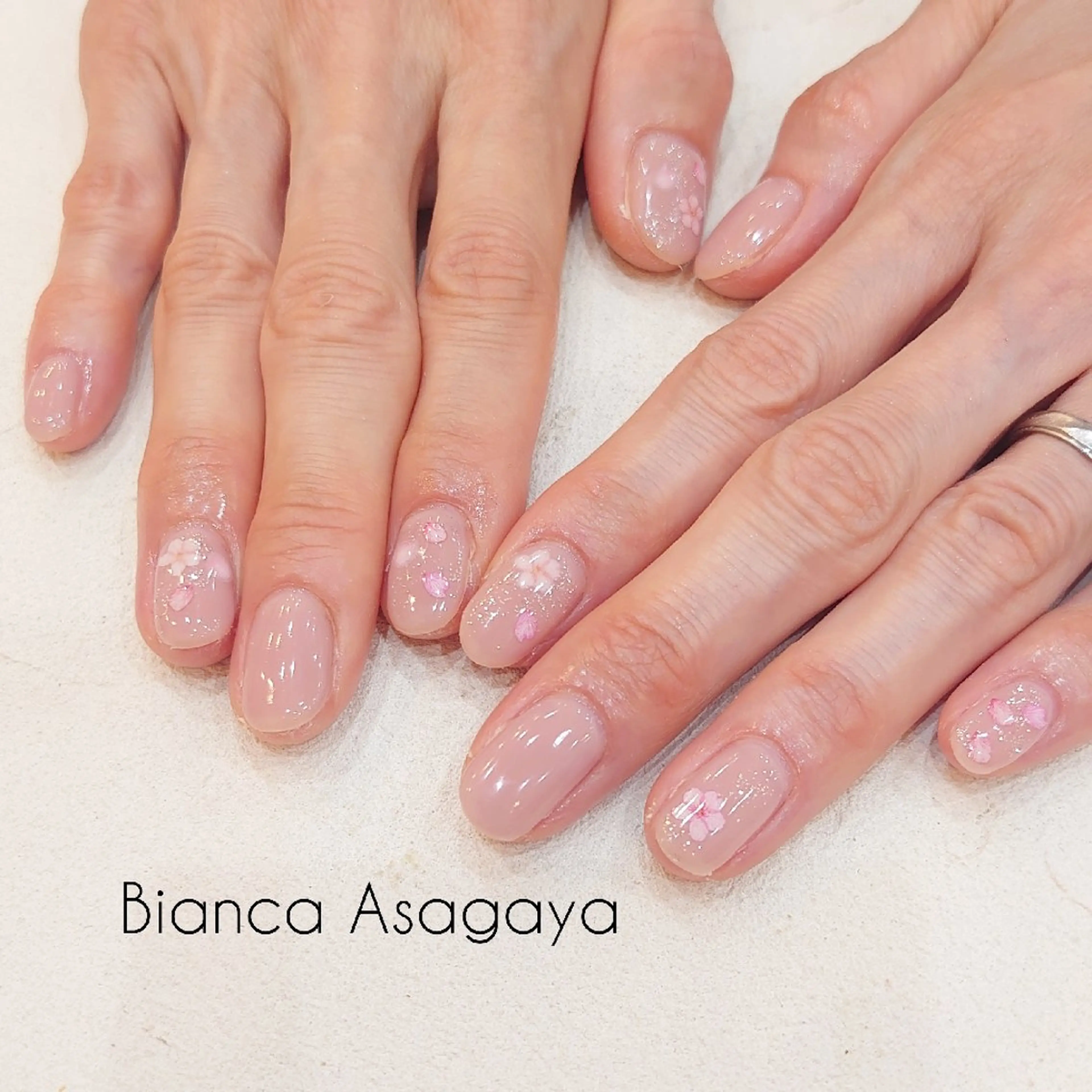 ネイル 桜ネイル グラデーション シンプルネイル ハンドネイル Bianca TANAKAのネイルデザイン