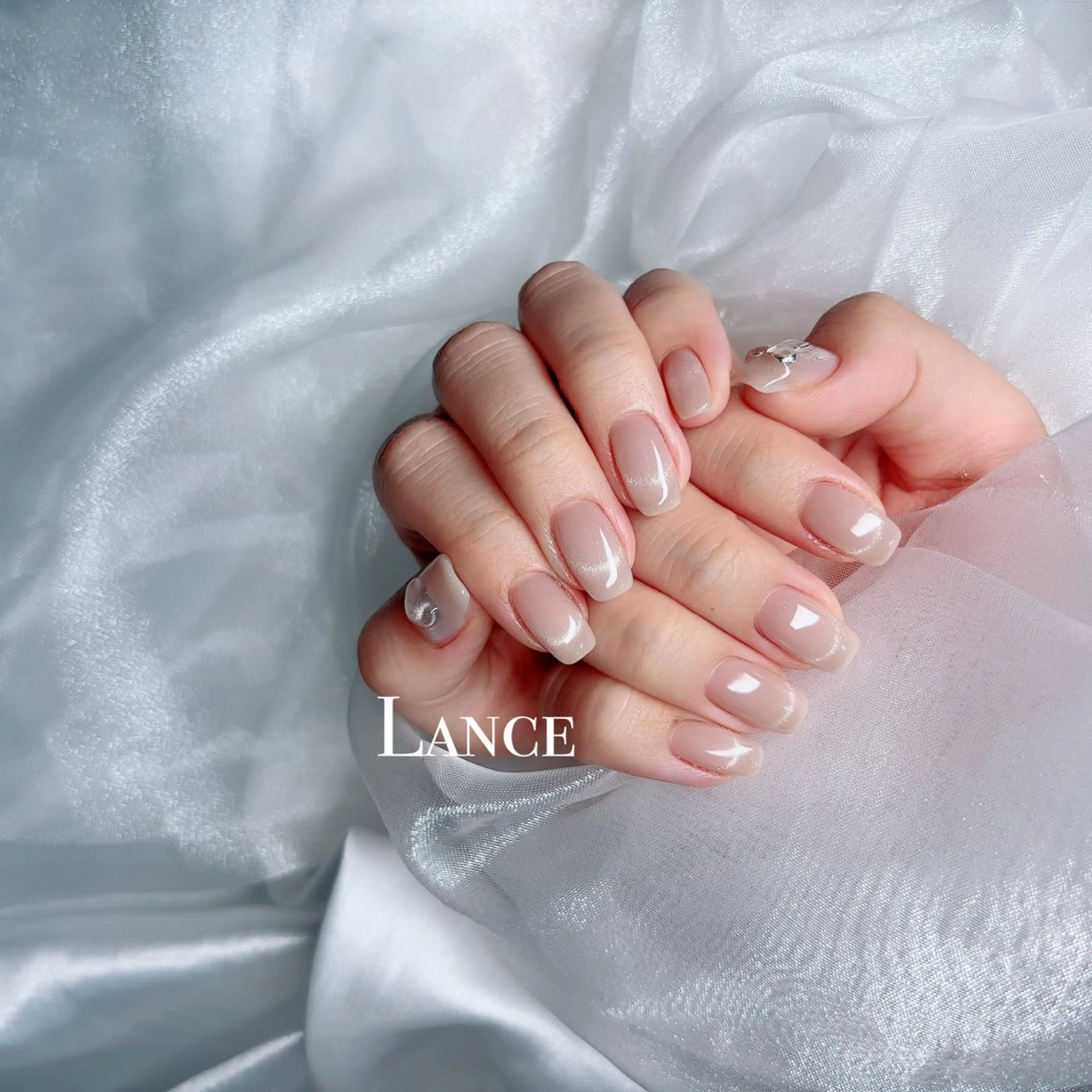 ネイル キラキラネイル 韓国ネイル 春ネイル ワンホンネイル 冬ネイル ハンドネイル Lance nailのネイルデザイン