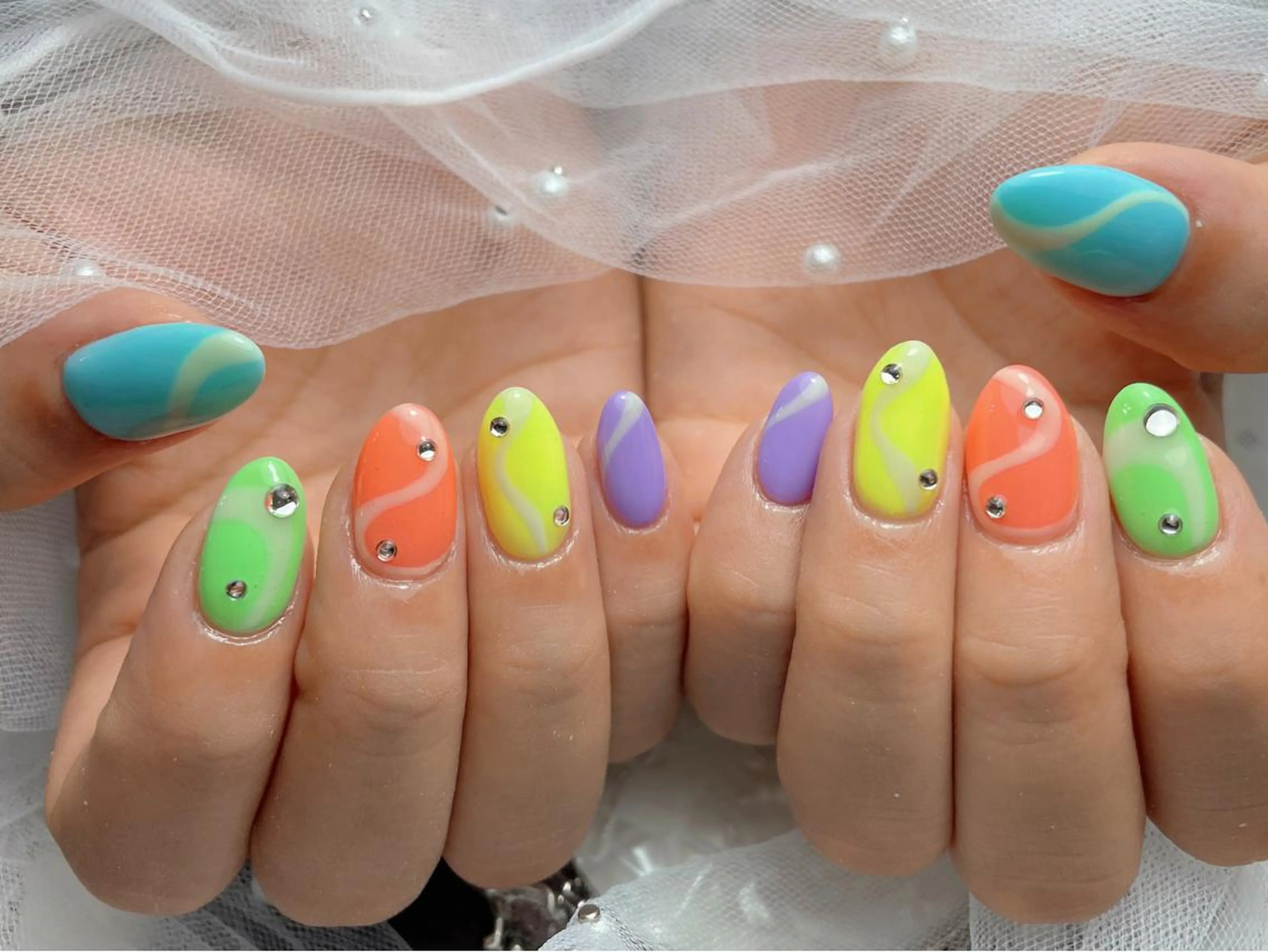 ネイル ハンドネイル マジックミラー所属・マジック ミラーのネイルデザイン