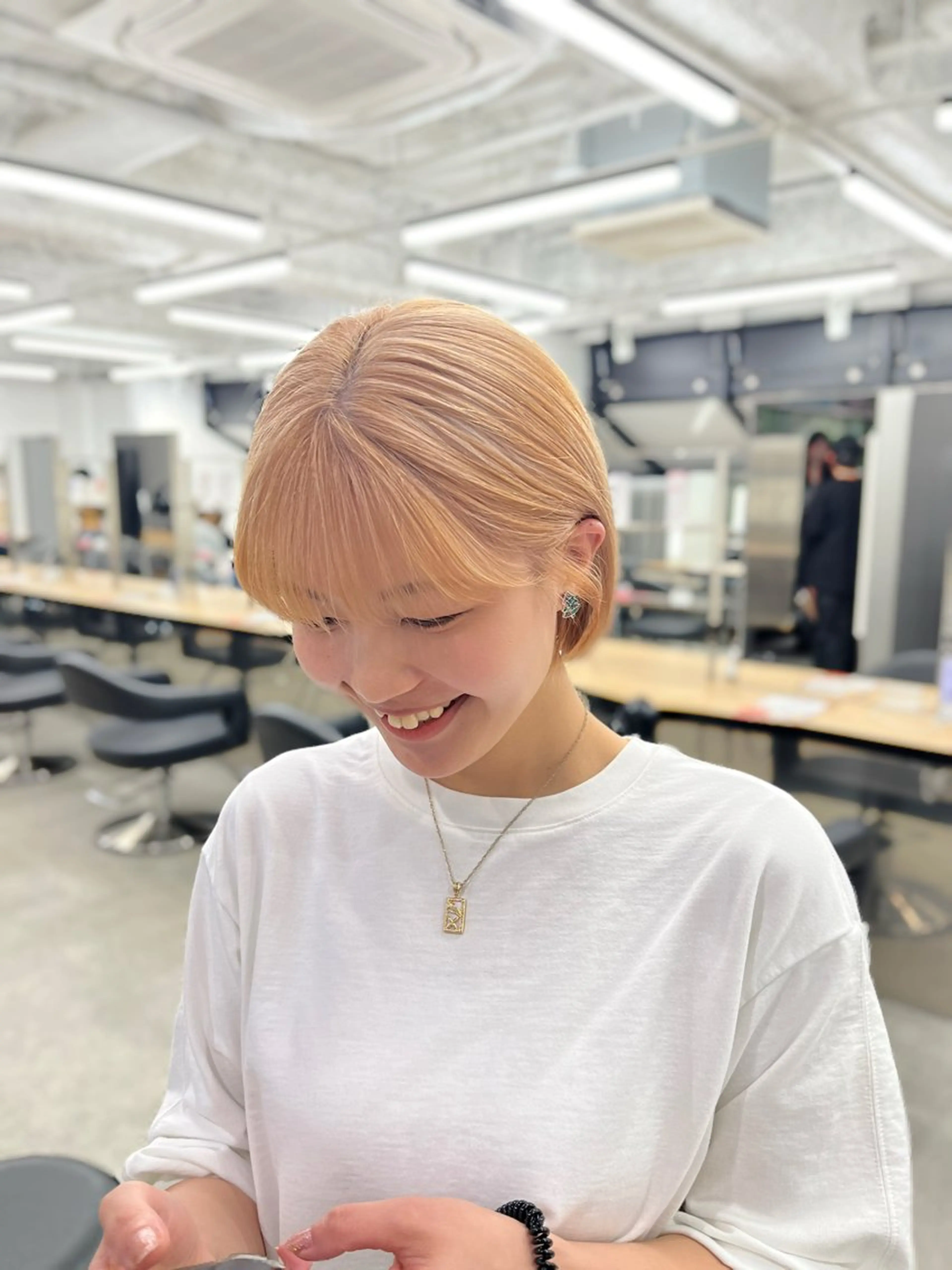 ショート 縮毛矯正/ハイトーン /パーマ/前原汐🎐のヘアスタイル