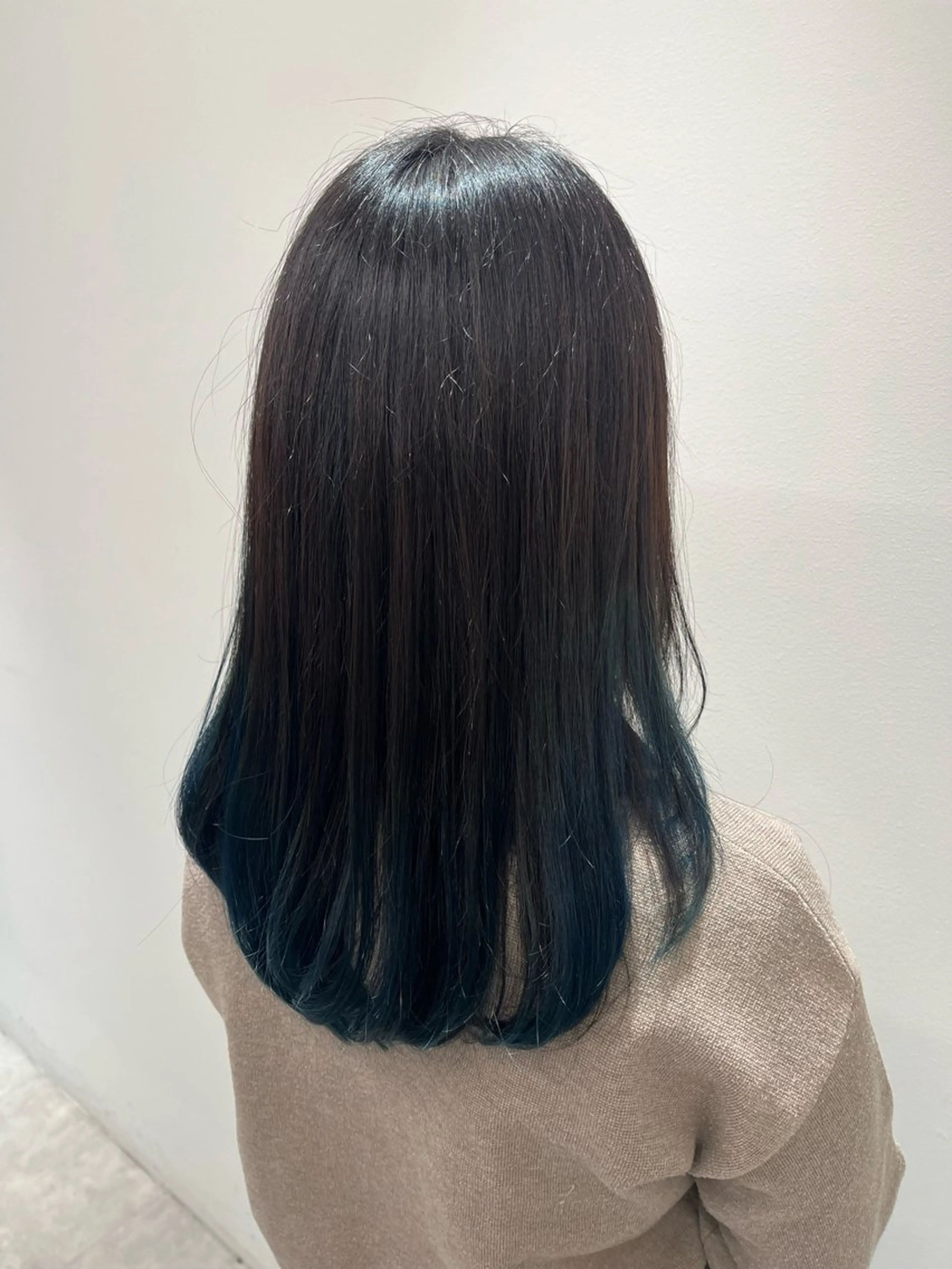 ロング ヘアカラー こじま しょういちのヘアスタイル