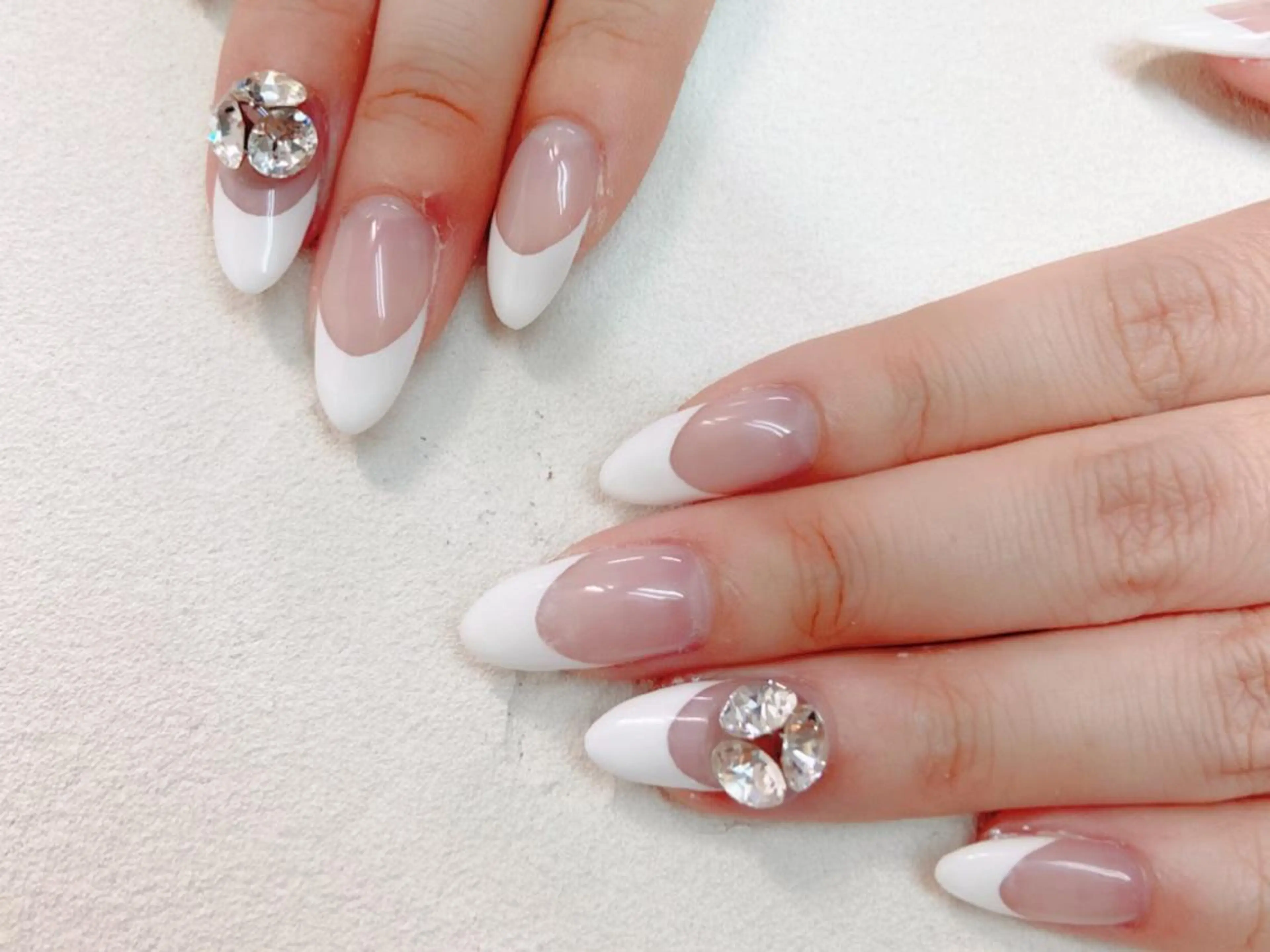 🤍オフ無🤍ハンドフレンチネイル🌸¥8500​〜​の写真