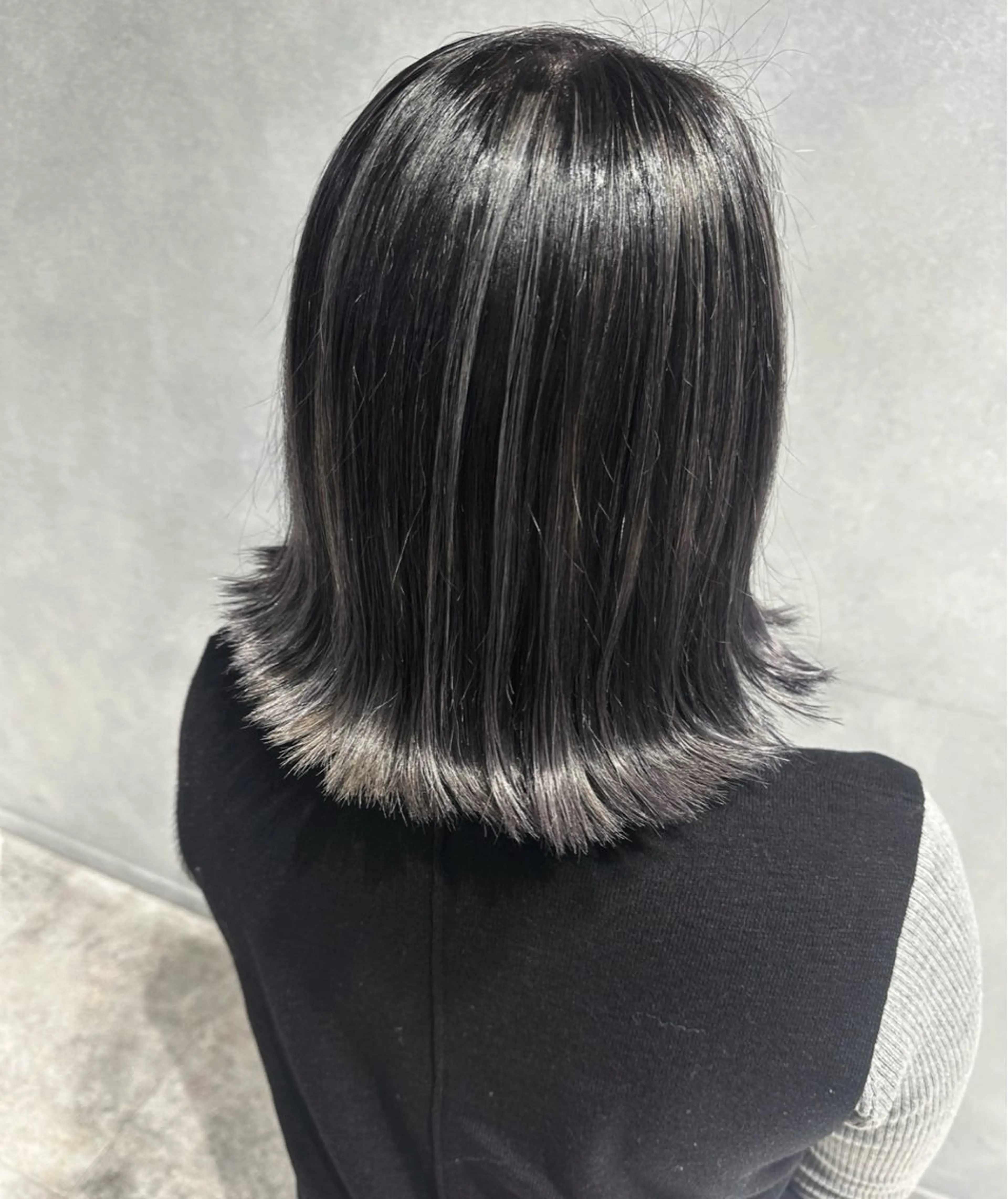 ミディアム カラー バレイヤージュ レイヤーカット ヘアカラー 唐澤 千尋のヘアスタイル