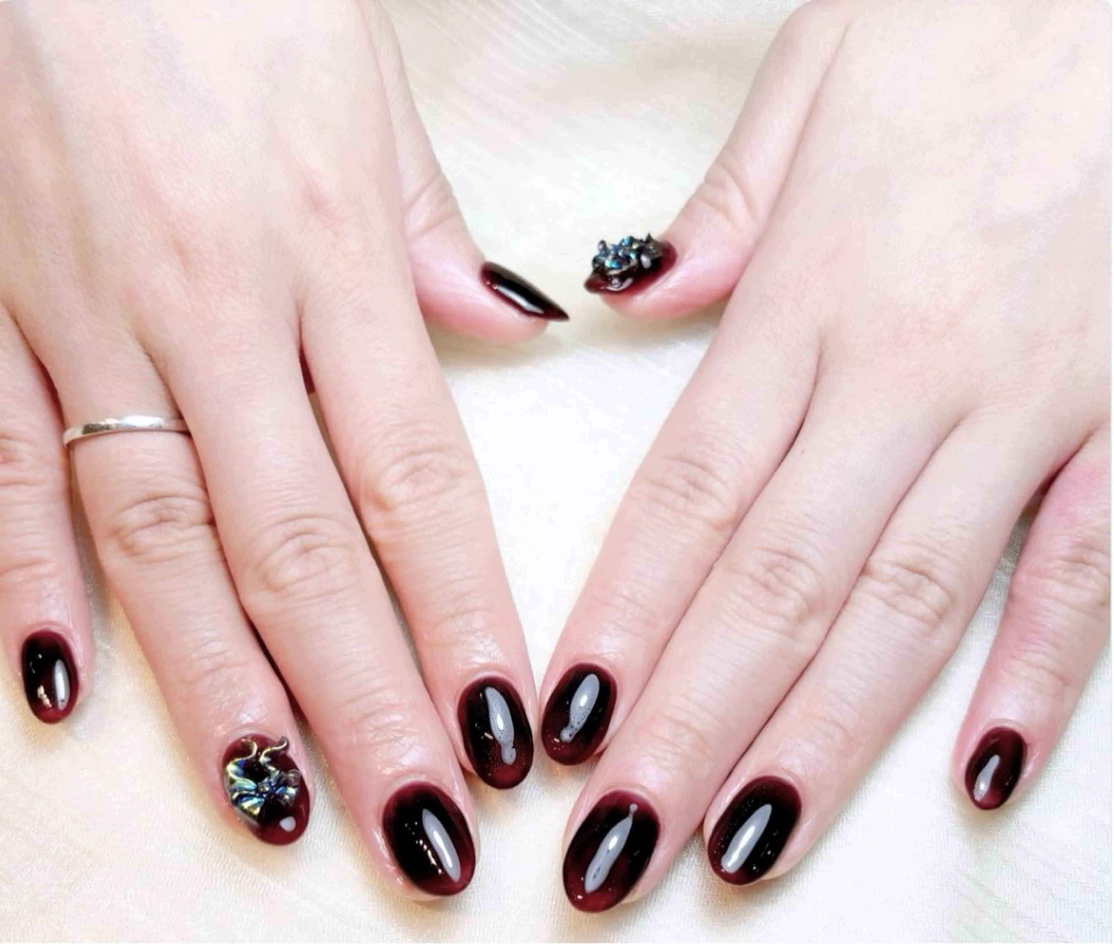 ネイル ハンドネイル H3 Nail Tsuki🦋💙のネイルデザイン