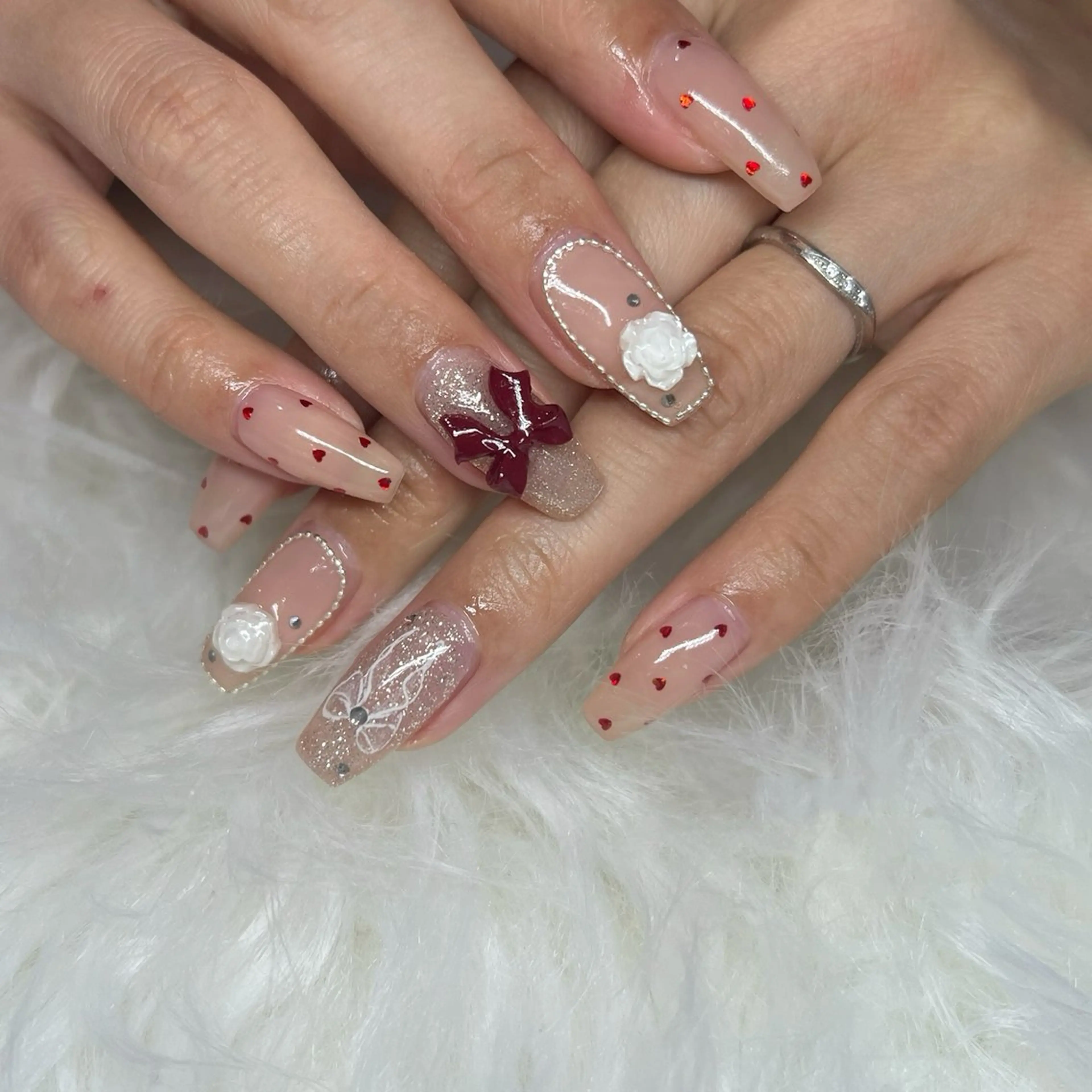 ネイル アートネイル 透明感ネイル ｜mahiru.のネイルデザイン