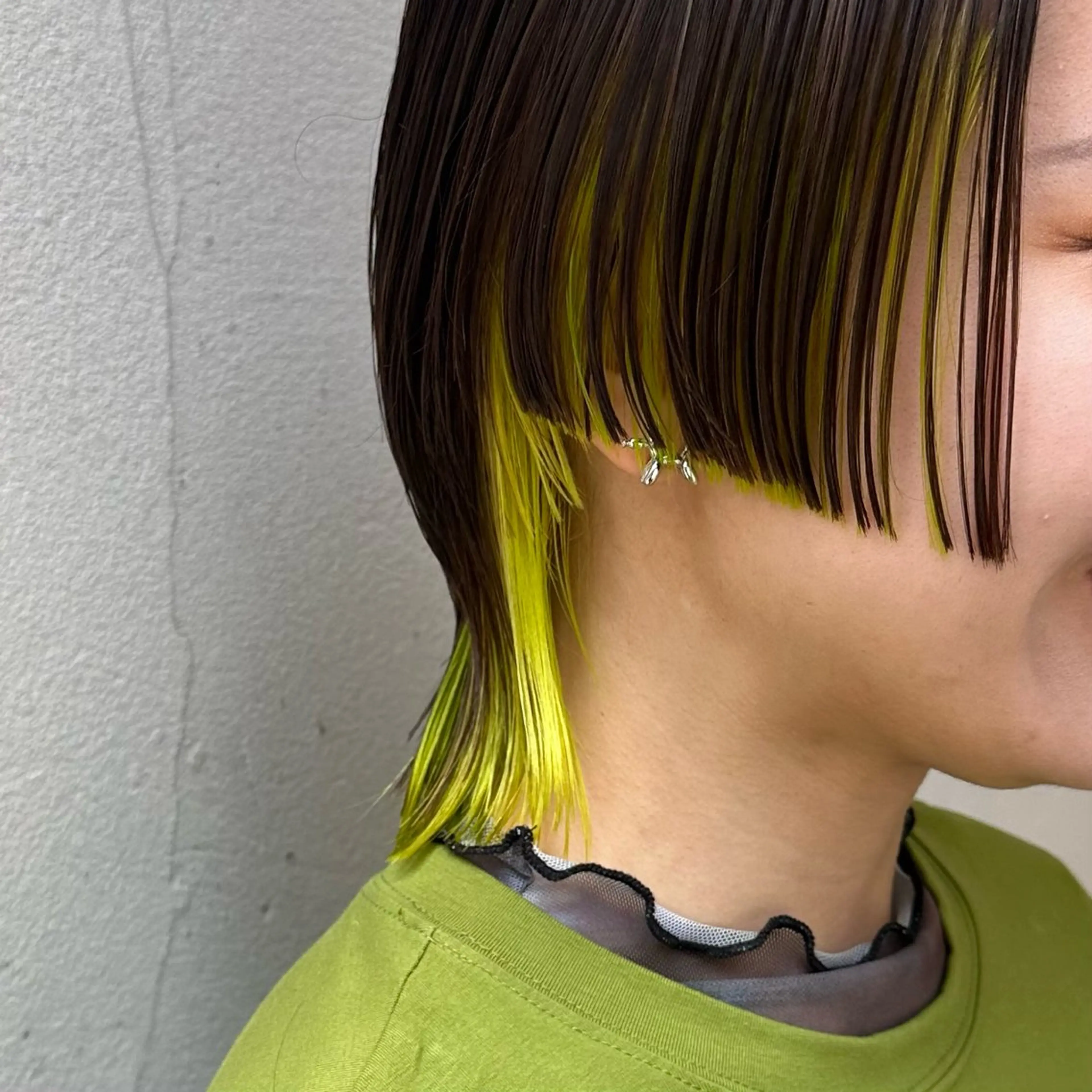 ミディアム カラー ブリーチ ケアブリーチ デザインカラー インナーカラー カット ヘアカラー トリートメント インナーカラー/レイ ヤーカット♡/マキシのヘアスタイル