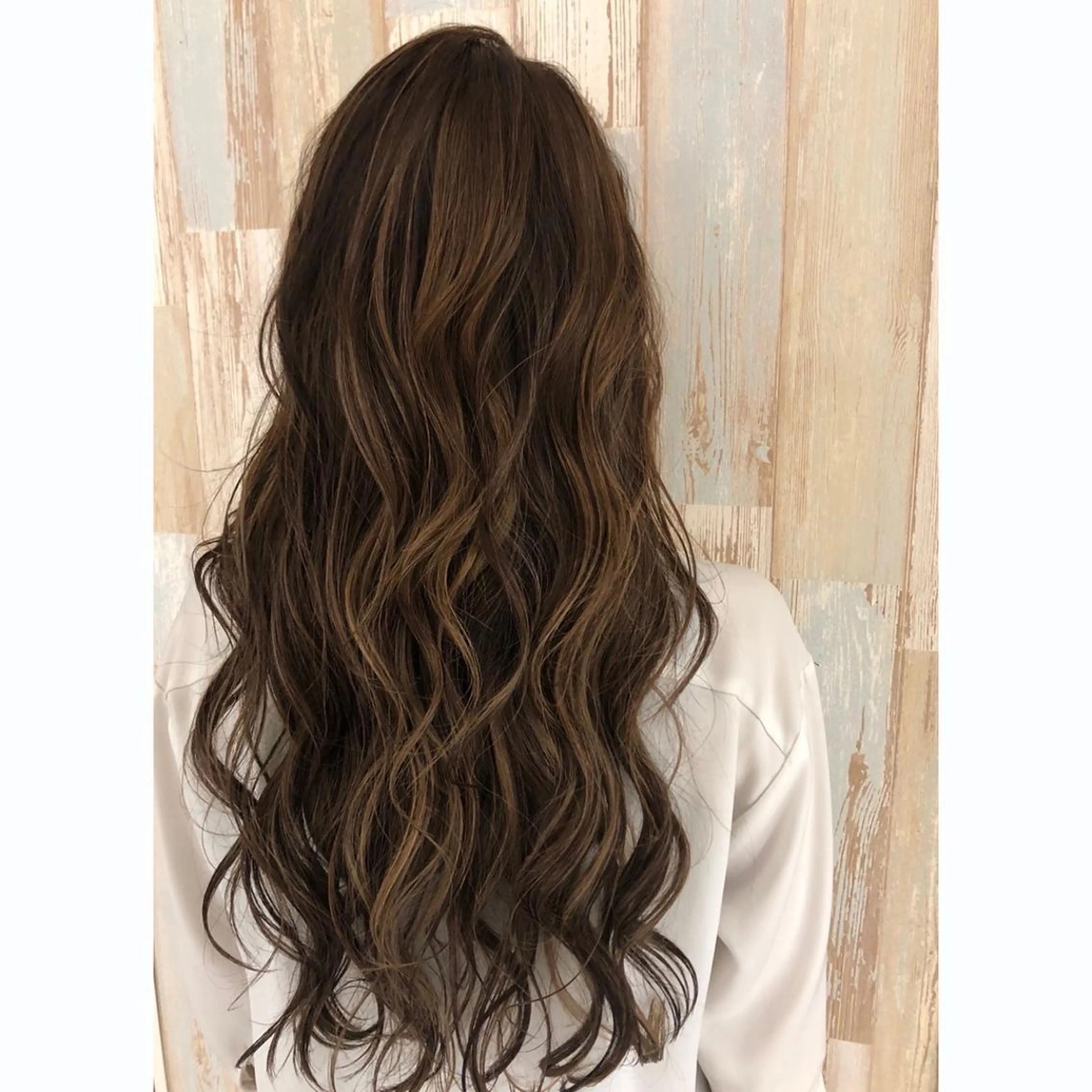 ロング レイヤーカット EARTH稲毛店所属・片山 果美のヘアスタイル