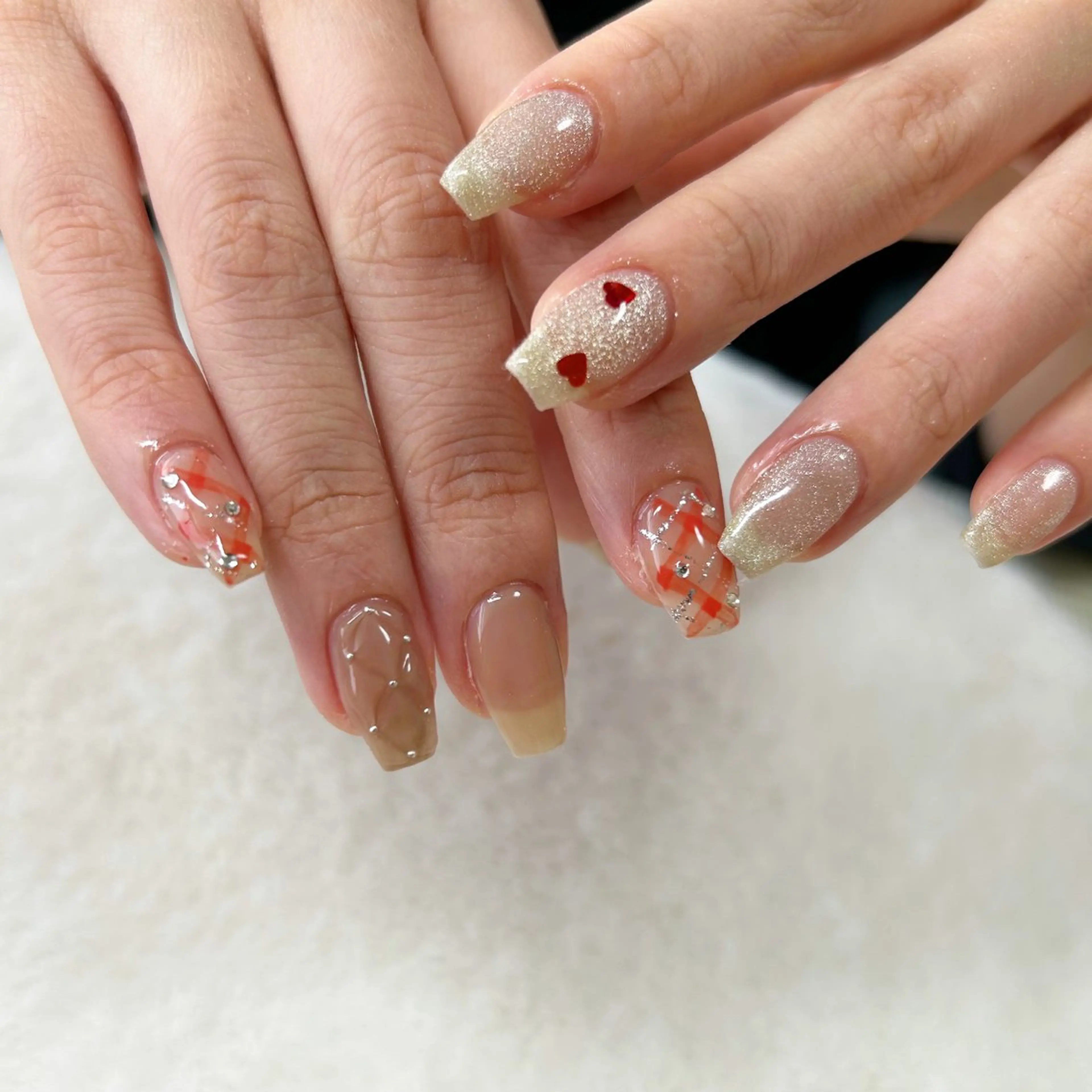 ネイル Laki nailのネイルデザイン