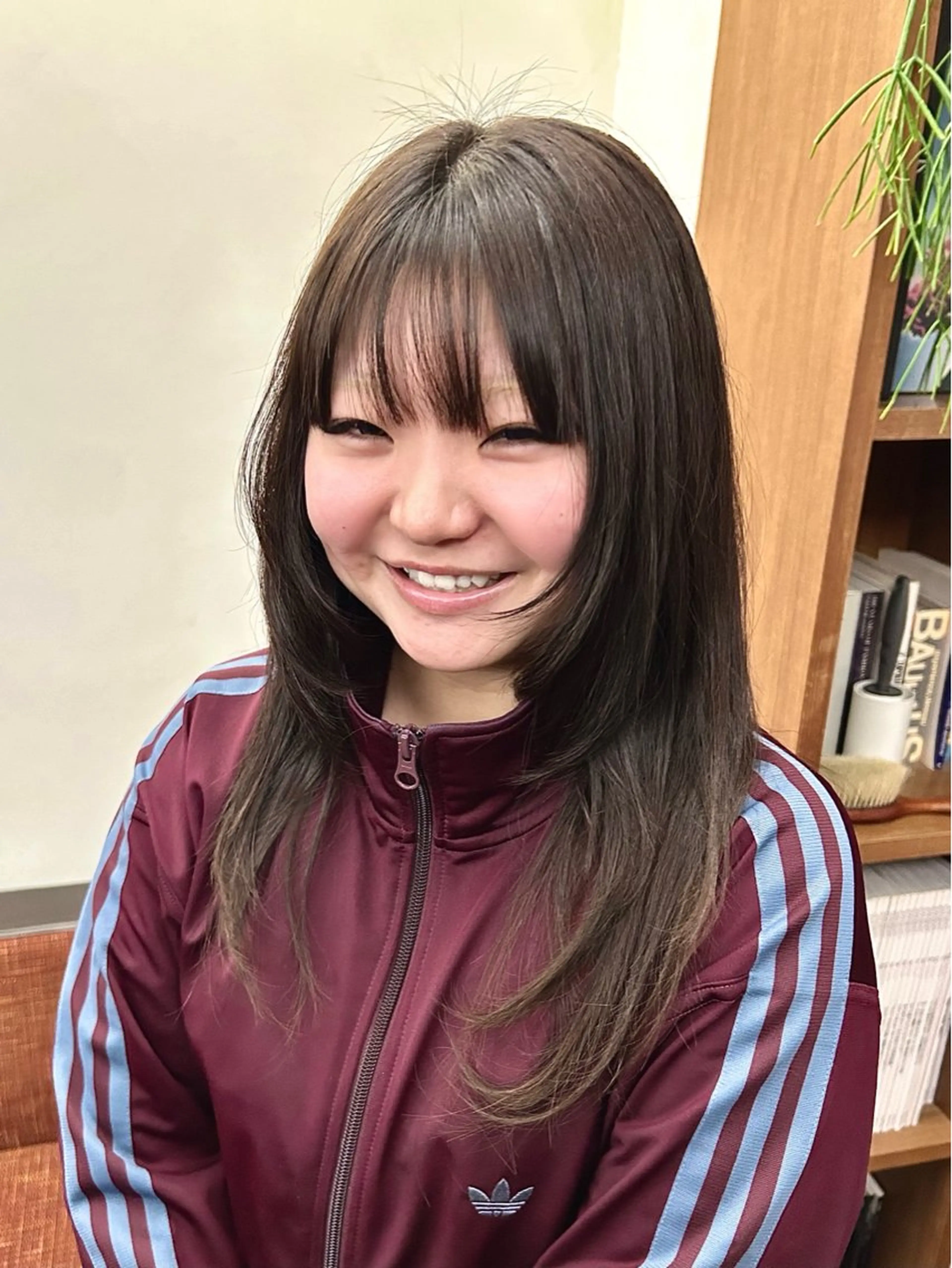 【🍒2回目以降のお客様🍒】ワンカラー＋トリートメント※白髪染め以外※の写真