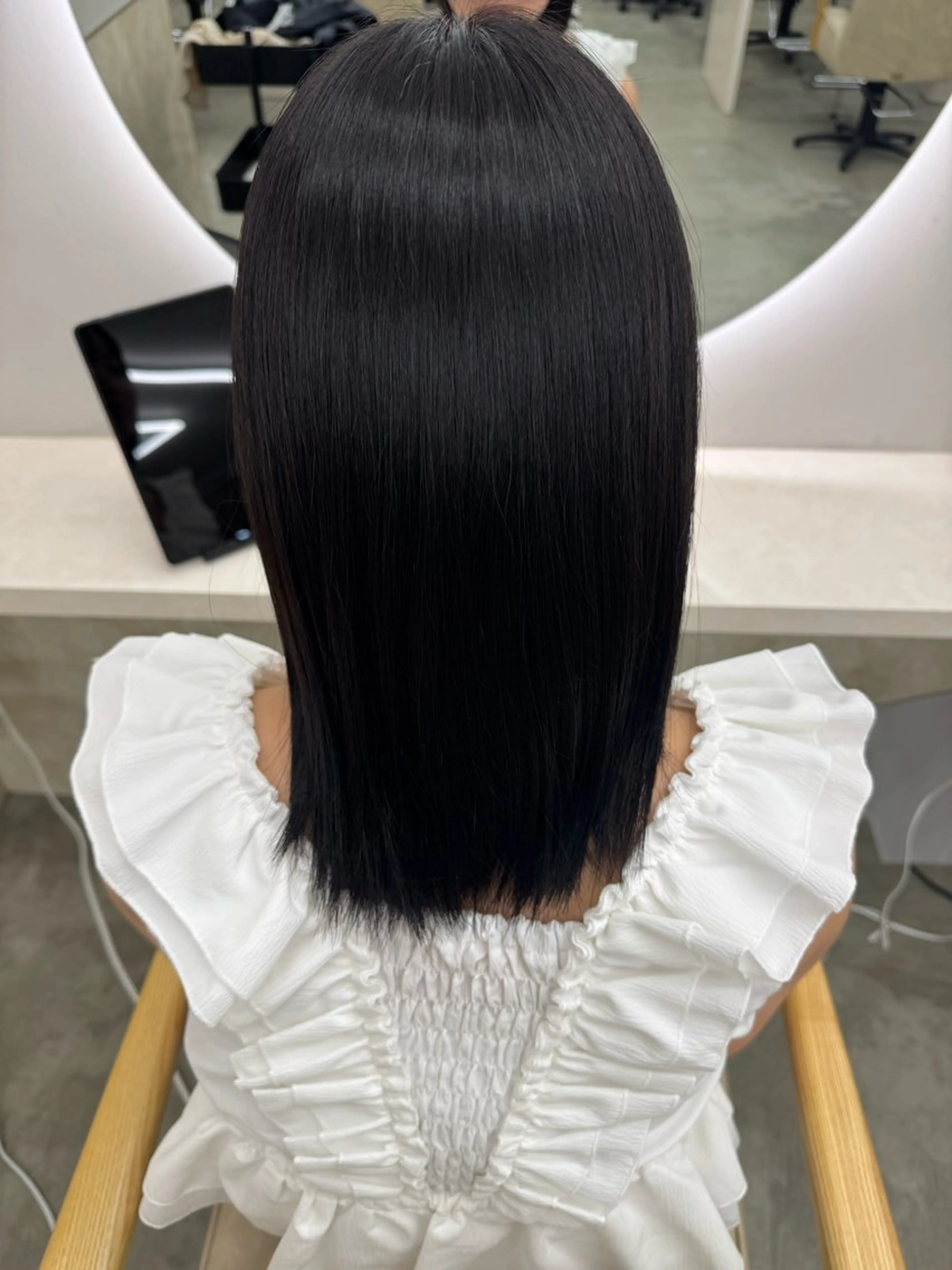 カラー sand emaのヘアスタイル