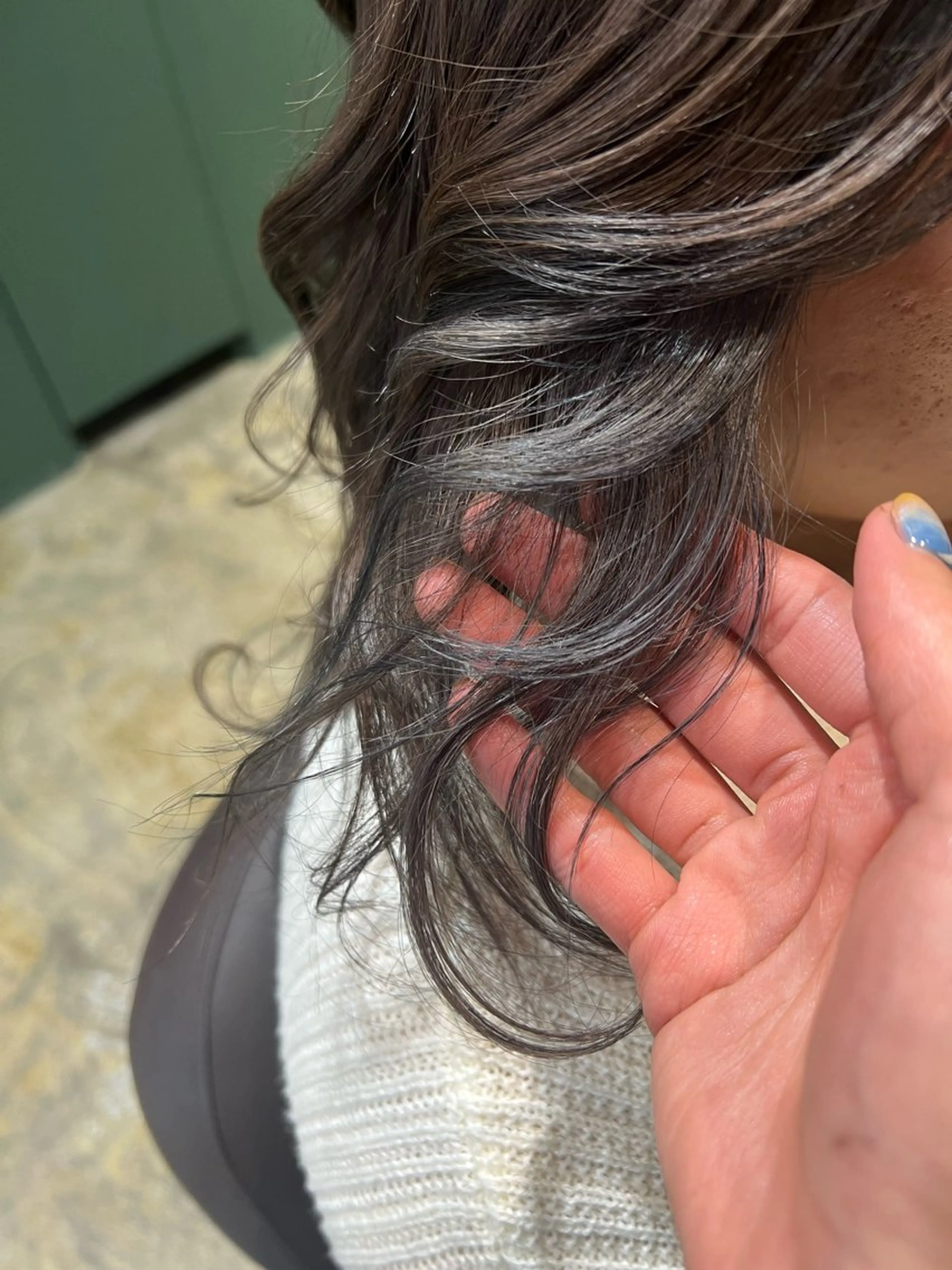 ミディアム カラー 顔周りカット ヘアカラー トリートメント ヘッドスパ カラースペシャリスト しょう🧑🏼‍🎨のヘアスタイル