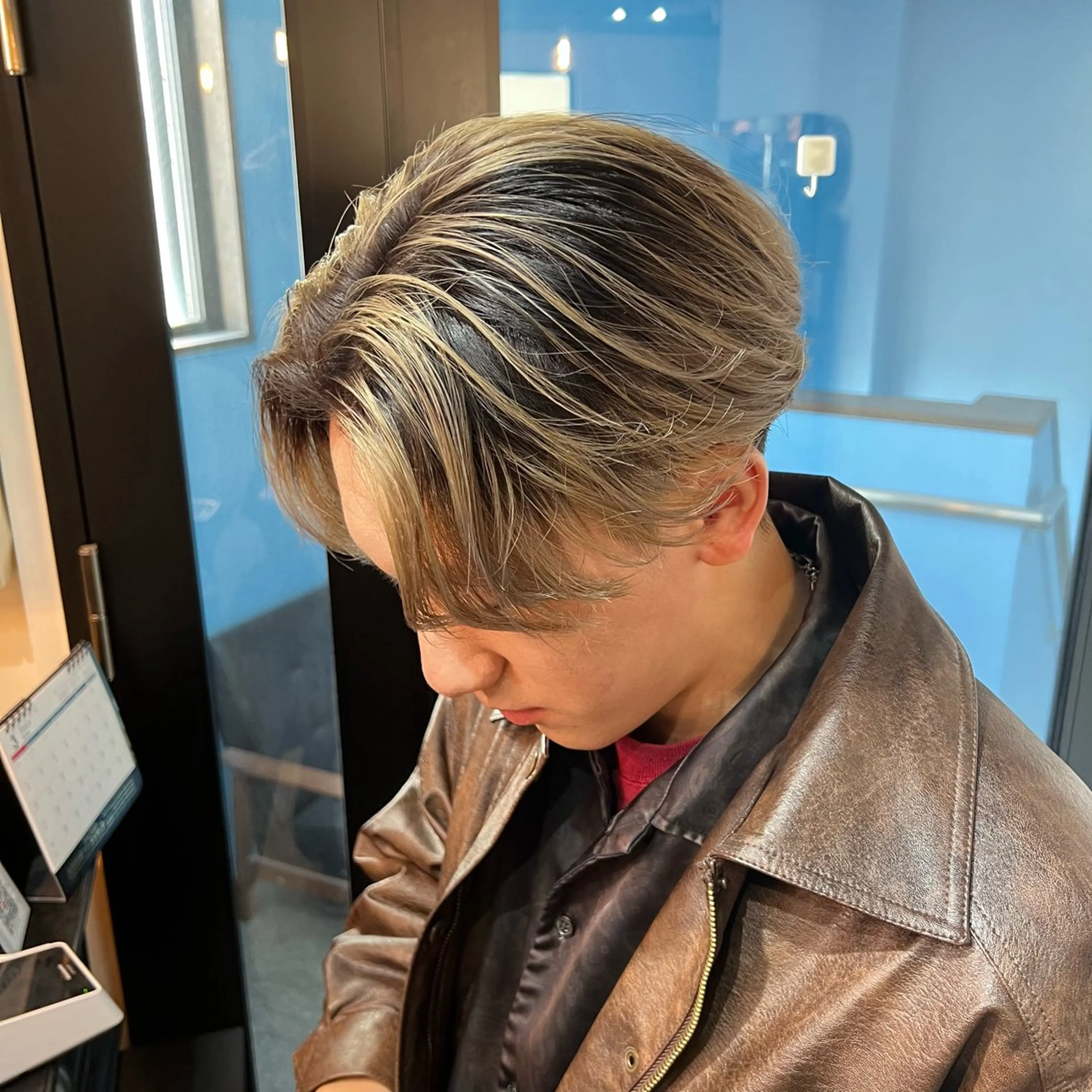 【✨話題のカラー！✨】メンズカット+メンズバレイヤージュ、シャドウルーツ#ダブルカラー#ハイライト#メッシュの写真