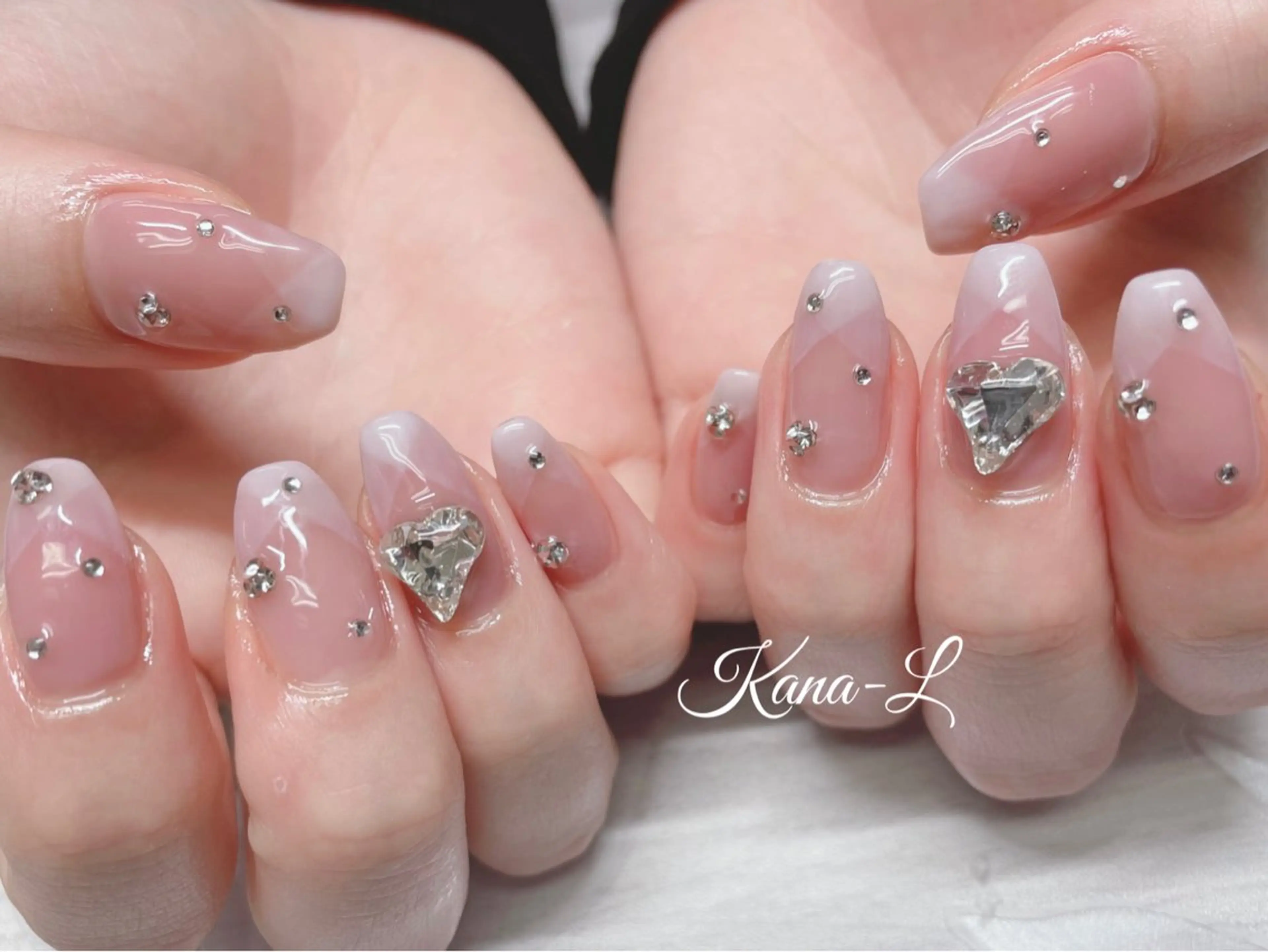 ネイル フレンチネイル ジェルネイル ハート パラジェル 芦辺 香奈のネイルデザイン