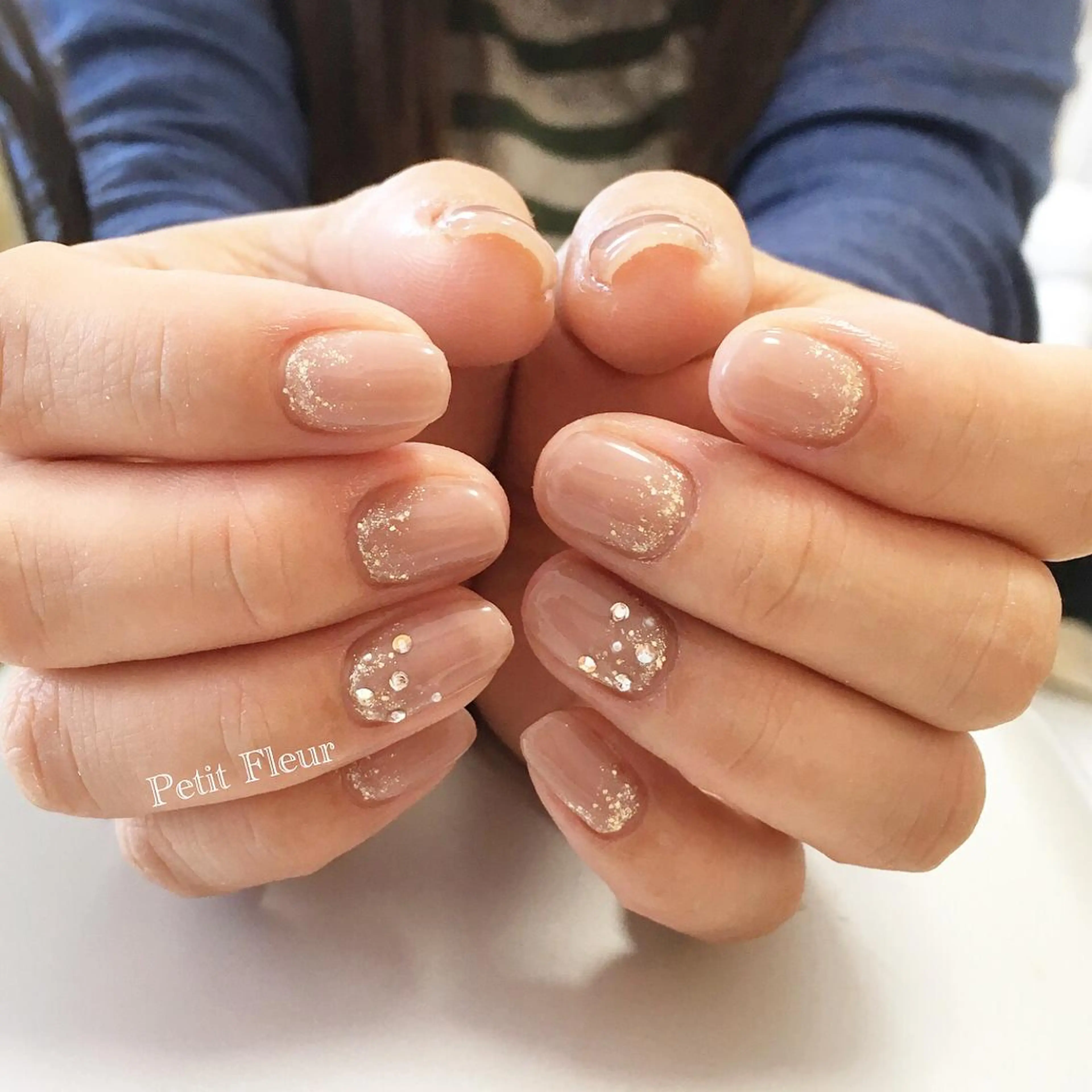 ネイル ワンカラーネイル ショートネイル Petit Fleur所属・青柳 亜梨奈のマツエク・マツパデザイン