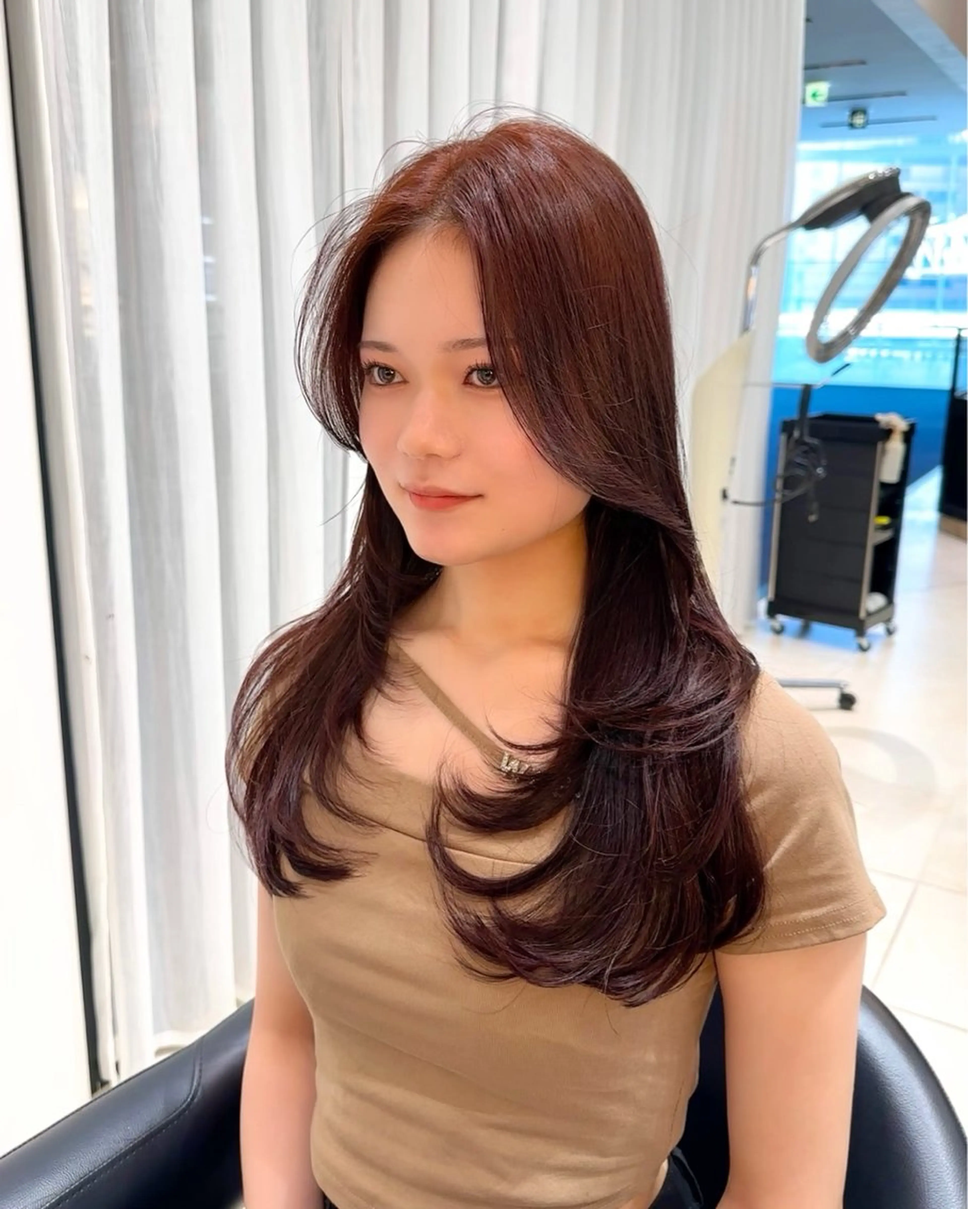 セミロング One by The Ect所属・尾田 一仁のヘアスタイル