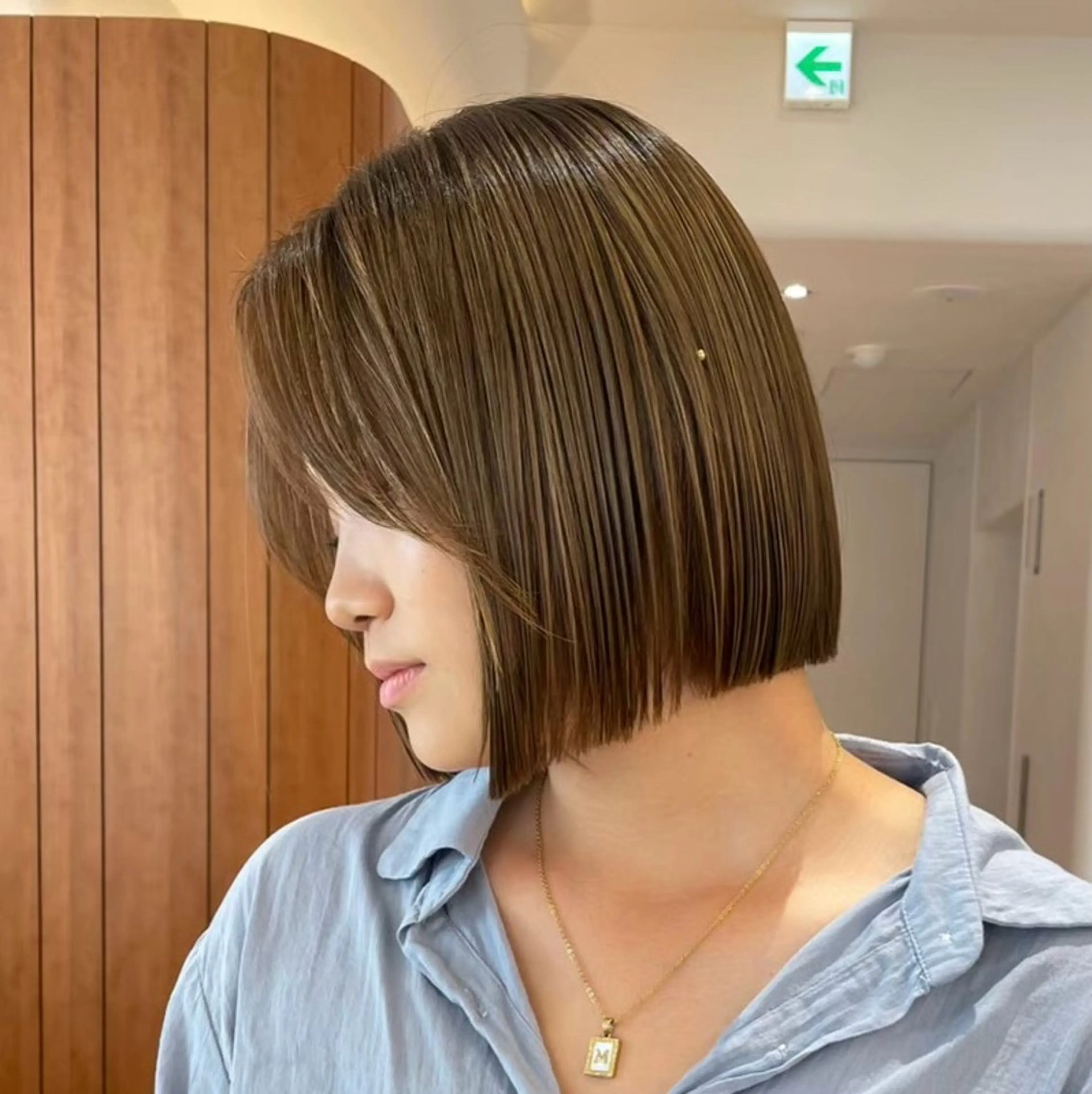 ショート カラー 切りっぱなしボブ 透明感カラー グレージュ オリーブグレージュ オリーブグレー 渋谷/レイヤーボブ・ 韓国ボブ特化/楓のヘアスタイル