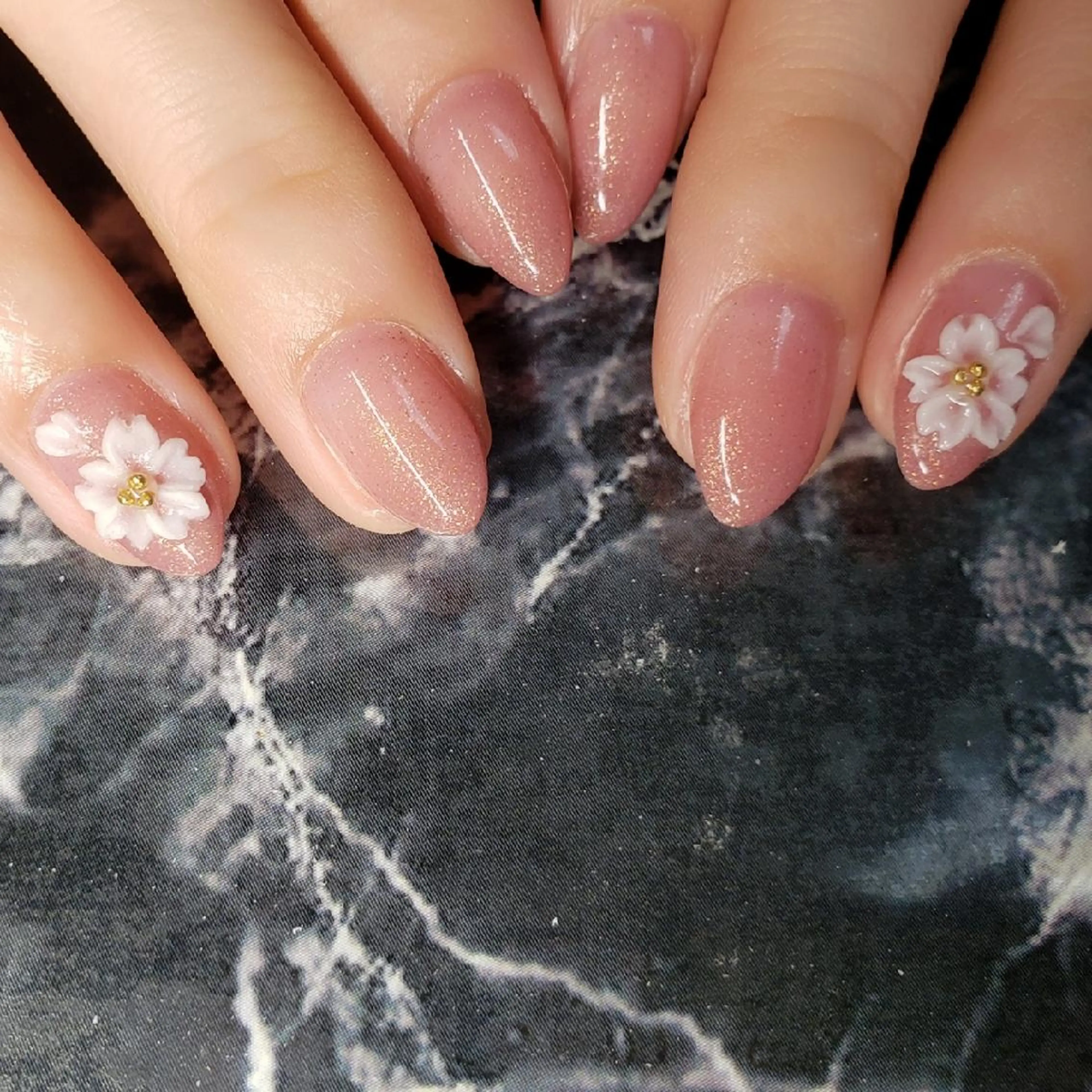 ショート ネイル ハンドネイル クロキ 。のネイルデザイン