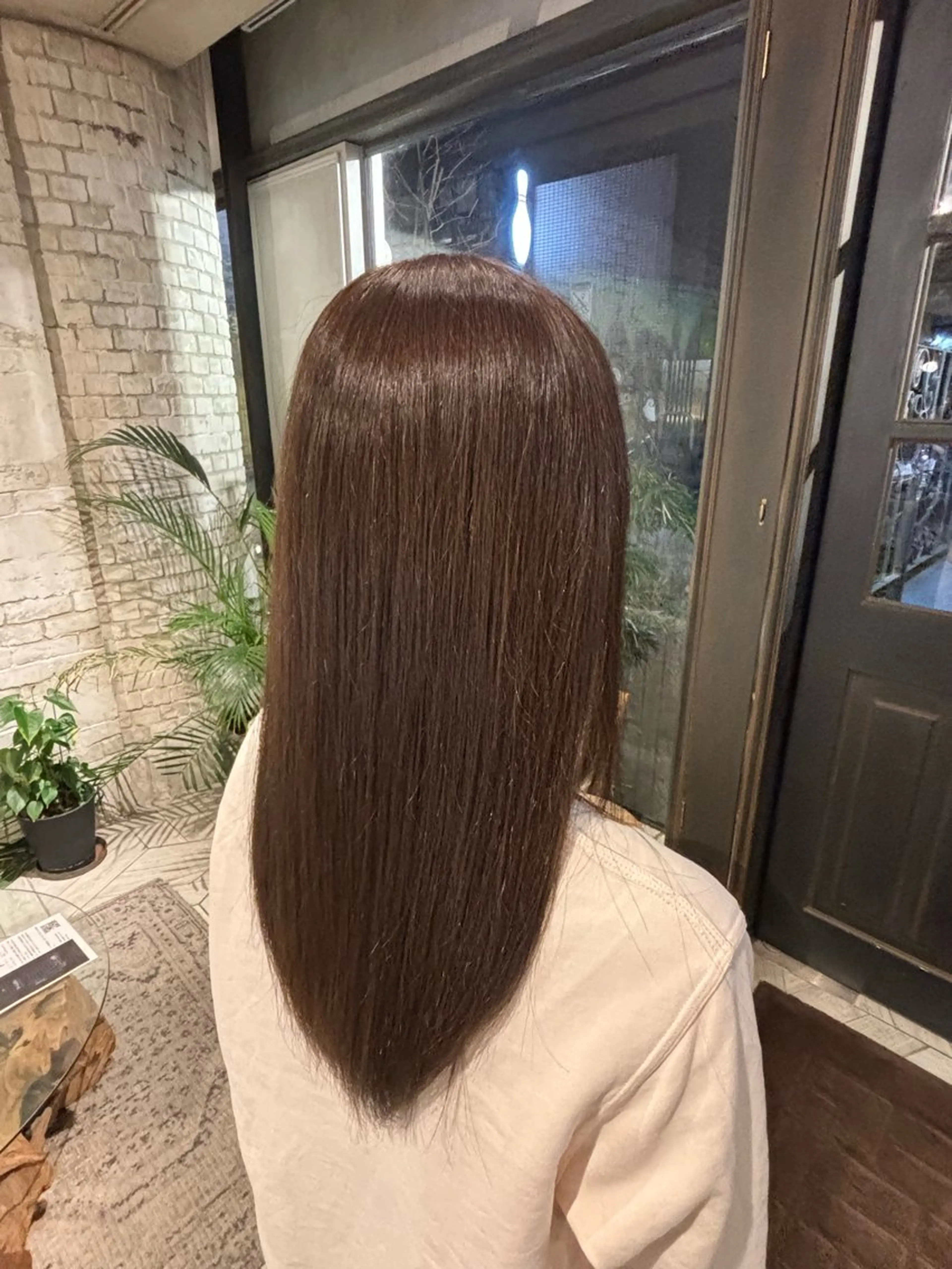 セミロング ヘアカラー 西 柚のヘアスタイル