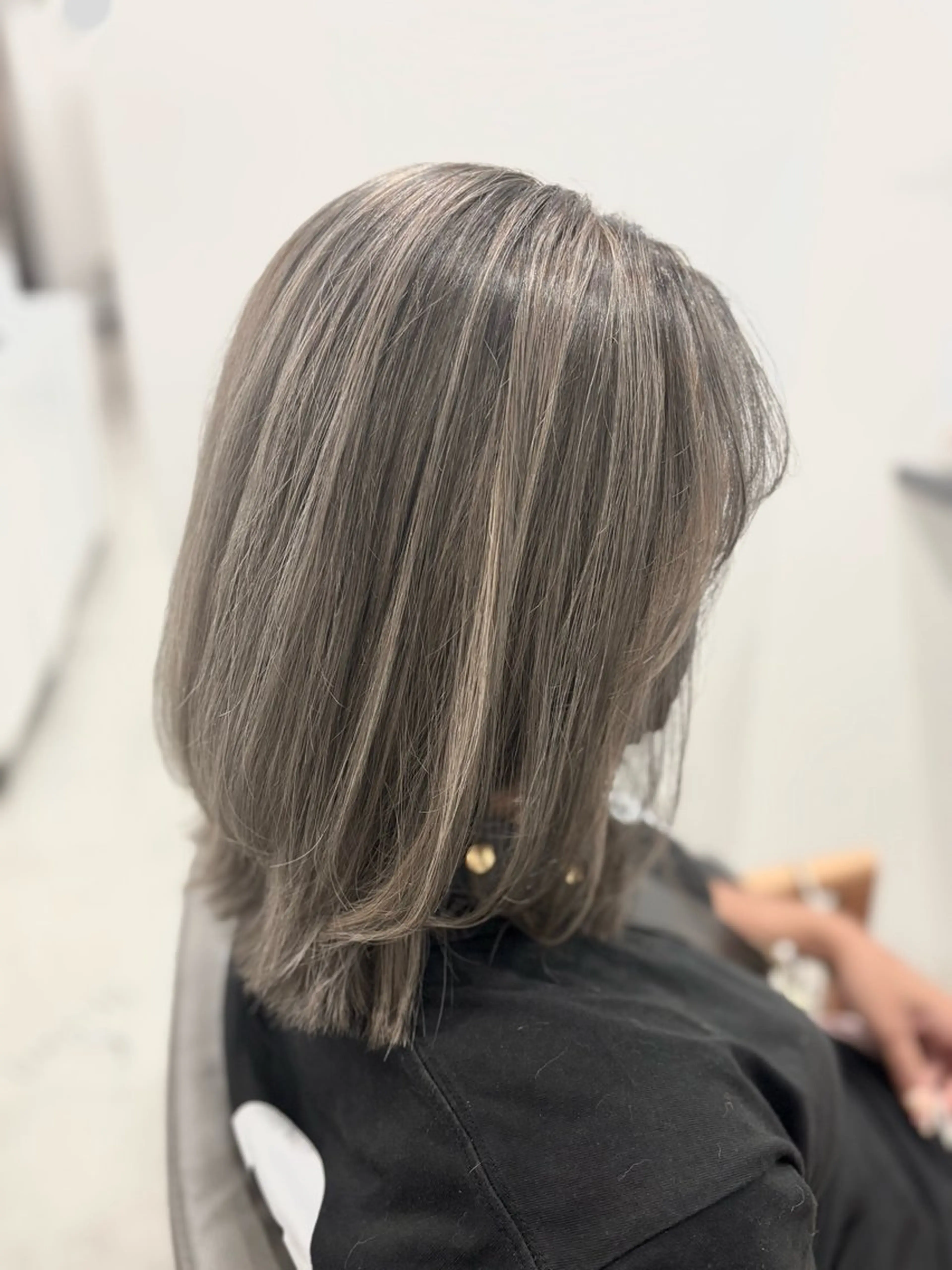 ミディアム カット ヘアカラー 🩵YUKO🩵 from...✂️のヘアスタイル