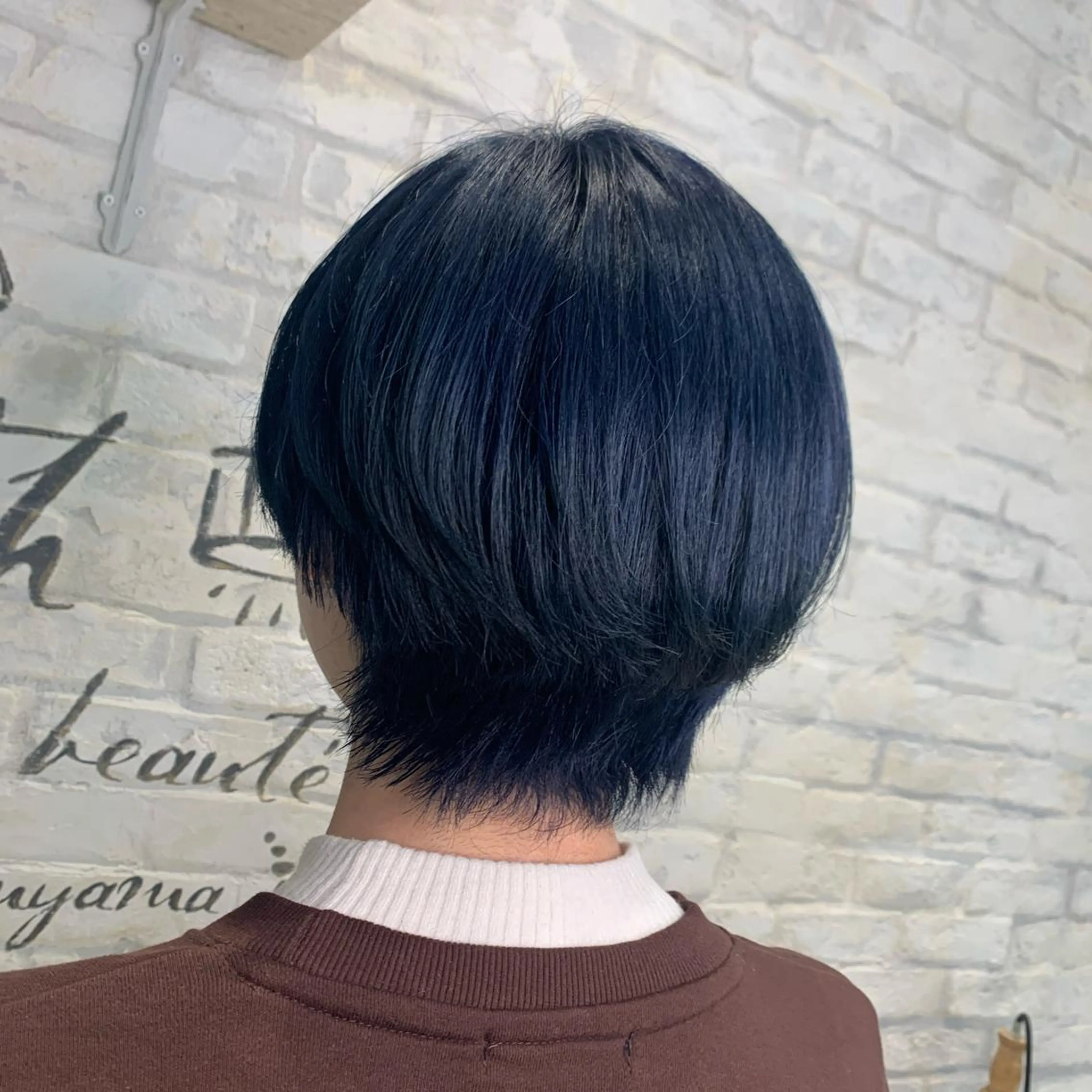 ショート カラー EARTH  紫竹山 🦋本間未来🦋のヘアスタイル