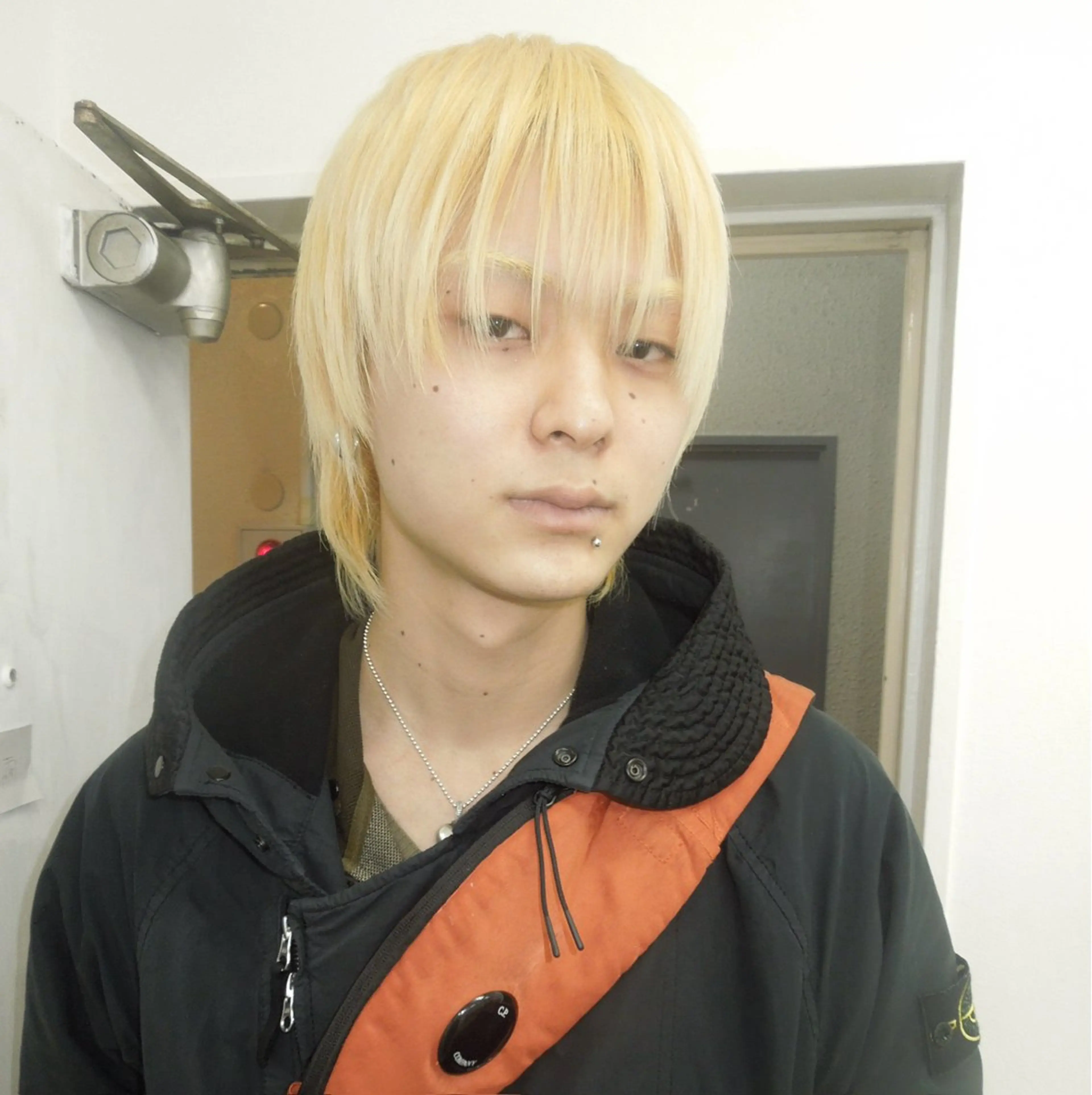 ミディアム カラー ブリーチ ブロンド ケアブリーチ ハイトーンカラー ヘアカラー トリートメント タマキ/似合わせ カット/Wカラーのヘアスタイル