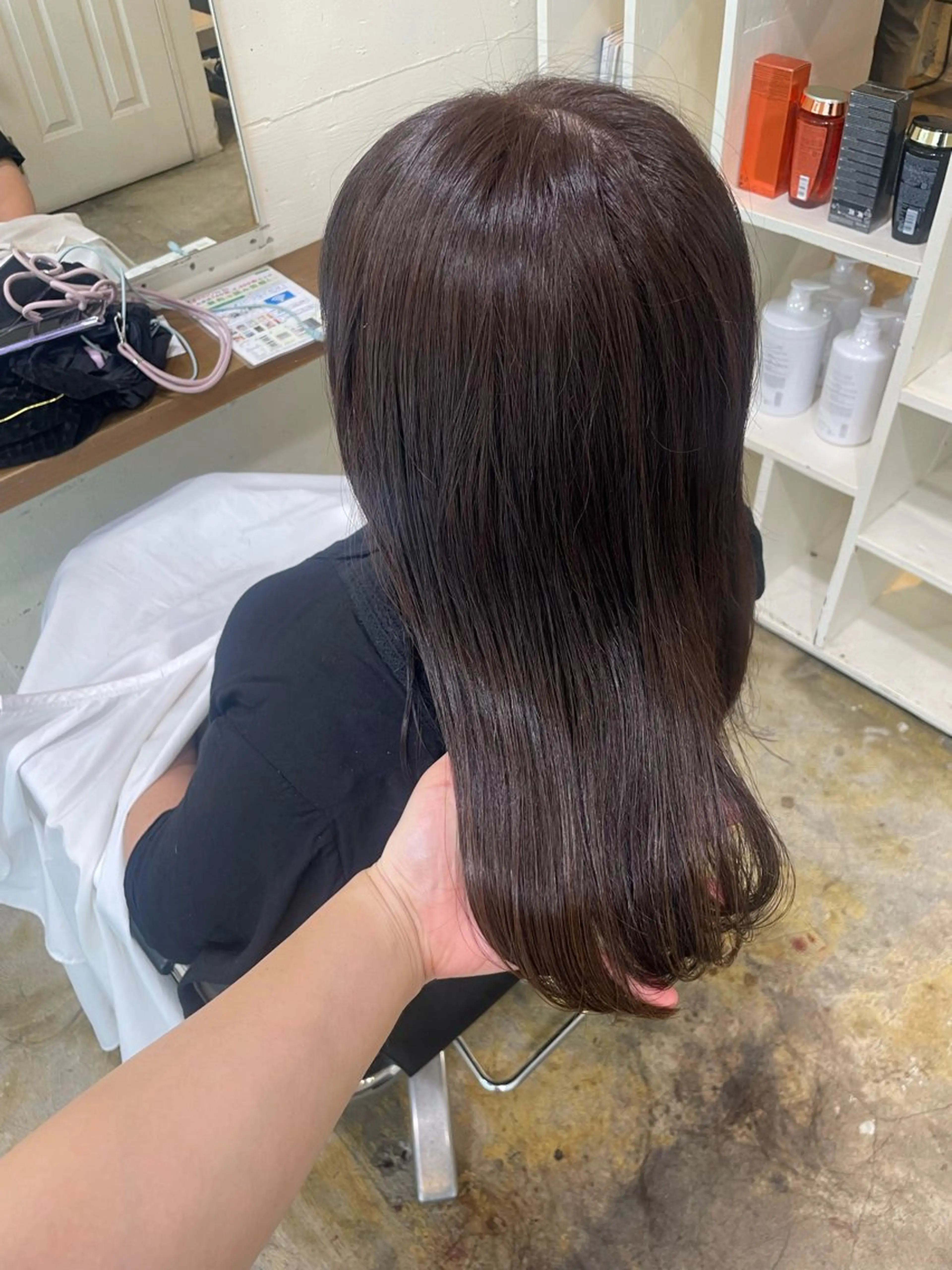 ミディアム カラー ブラウンカラー チョコレートブラウン カット ヘアカラー トリートメント MIOベージュカラー 柔らかいカラーのヘアスタイル