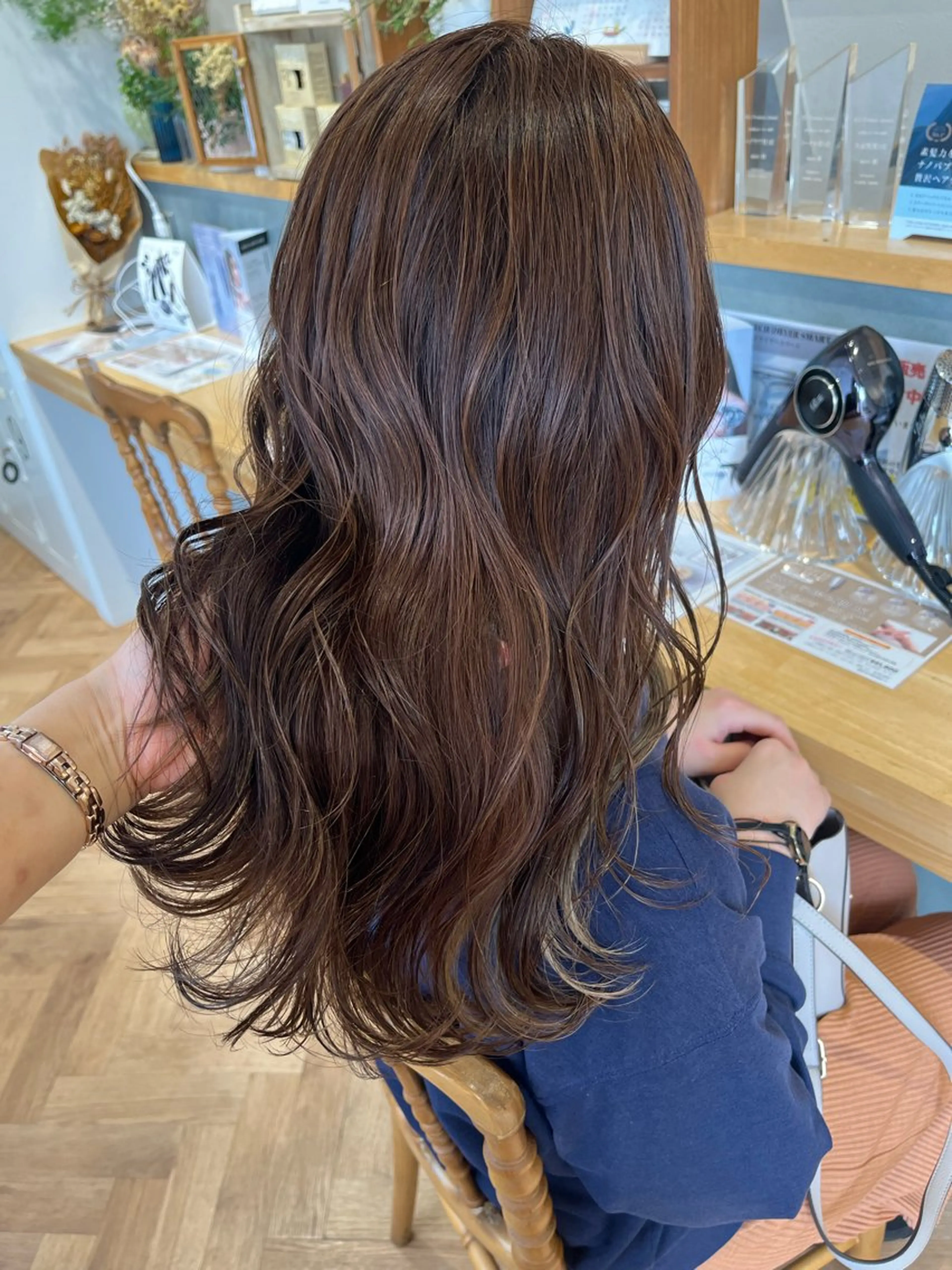 セミロング カラー ヘアアレンジ ヘアカラー merc. 🩵妹尾杏菜のヘアスタイル