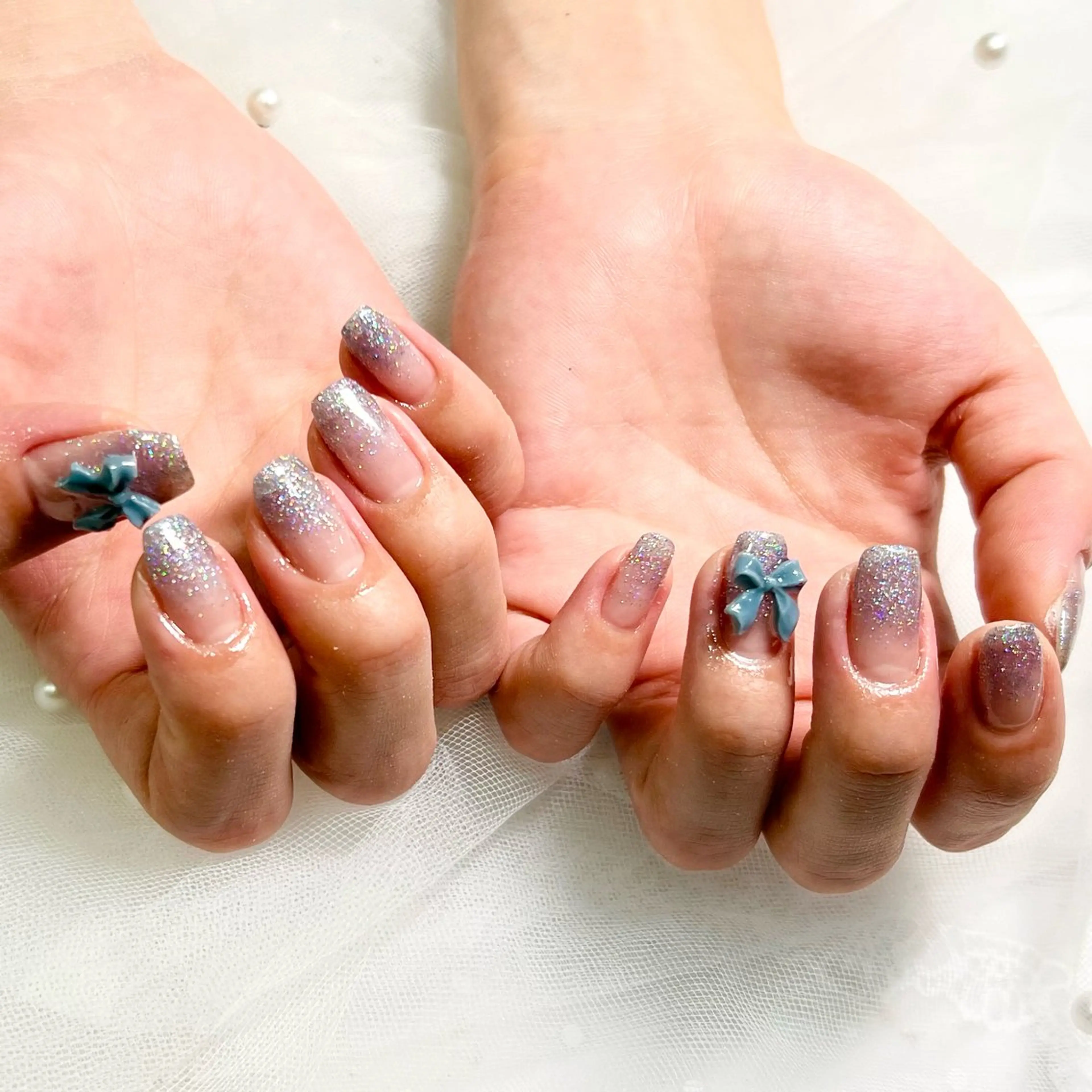 ネイル グラデーション ラメ(グリッター) ラメグラデーション リボン 🧡Shine船橋 鳴海🧡のネイルデザイン