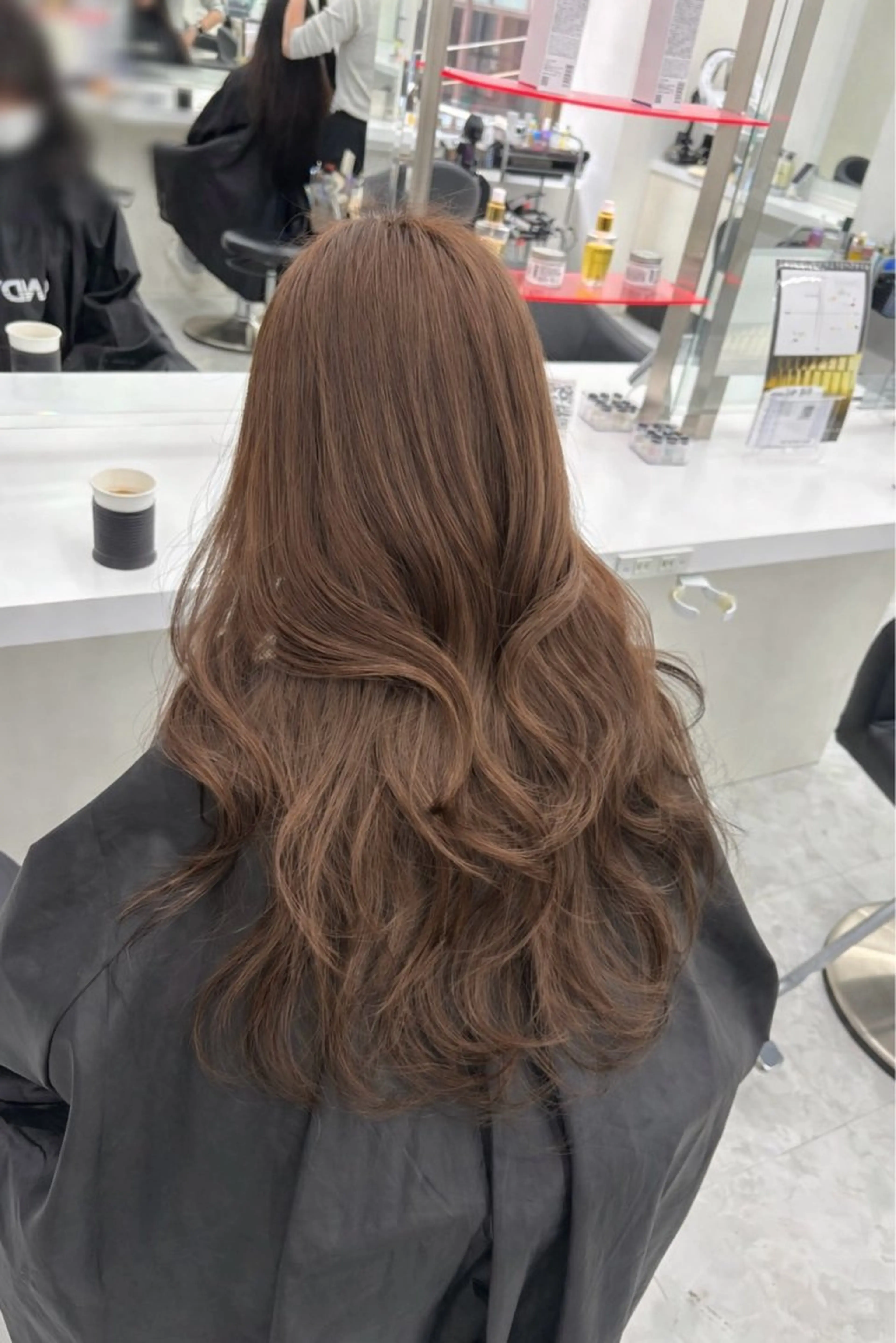 カラー ヘアカラー トリートメント 透明感ベージュ🤎 ナチュラルレイヤーのヘアスタイル