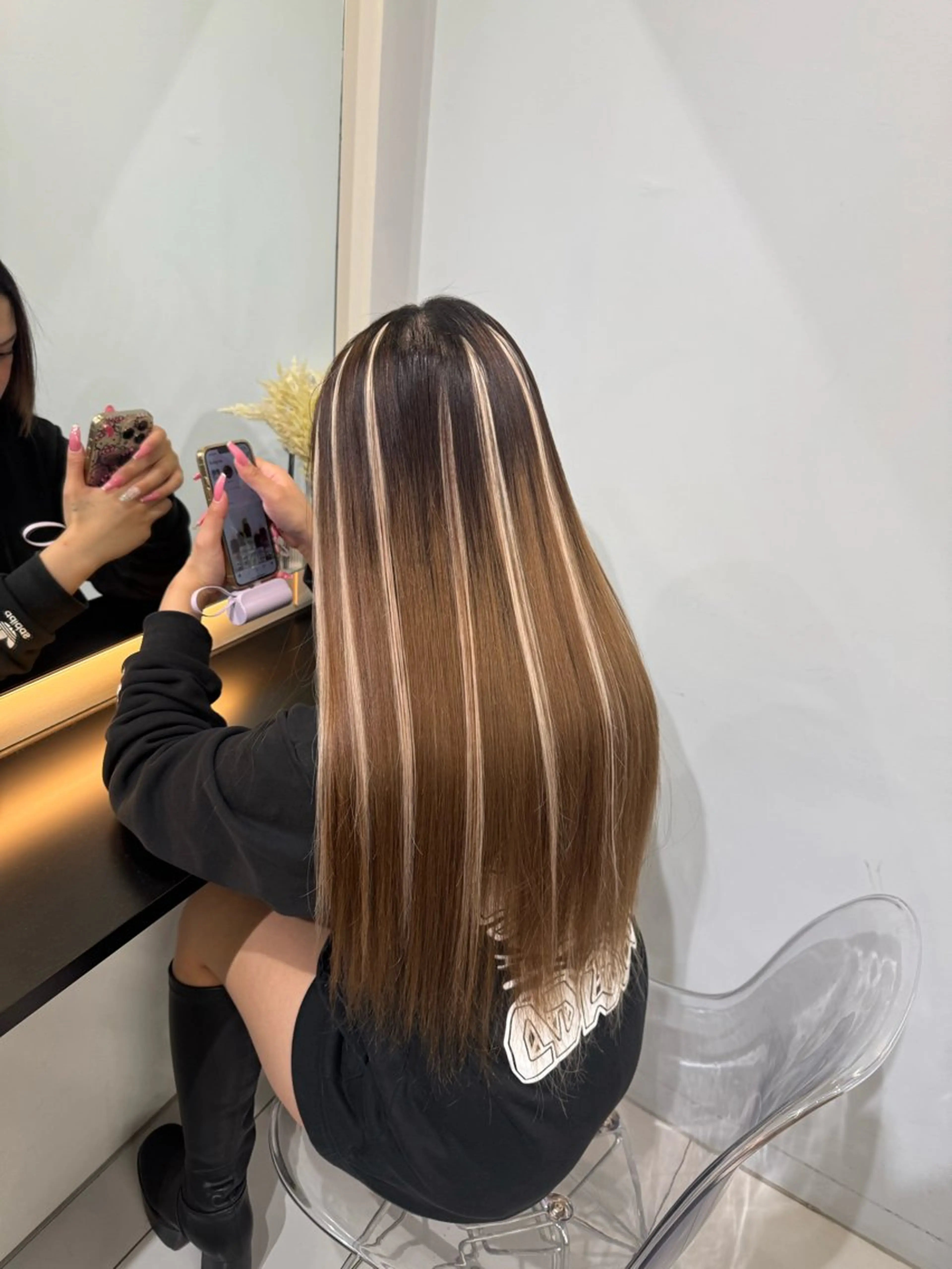 ロング エクステ ハイライト cocona 🩷のヘアスタイル