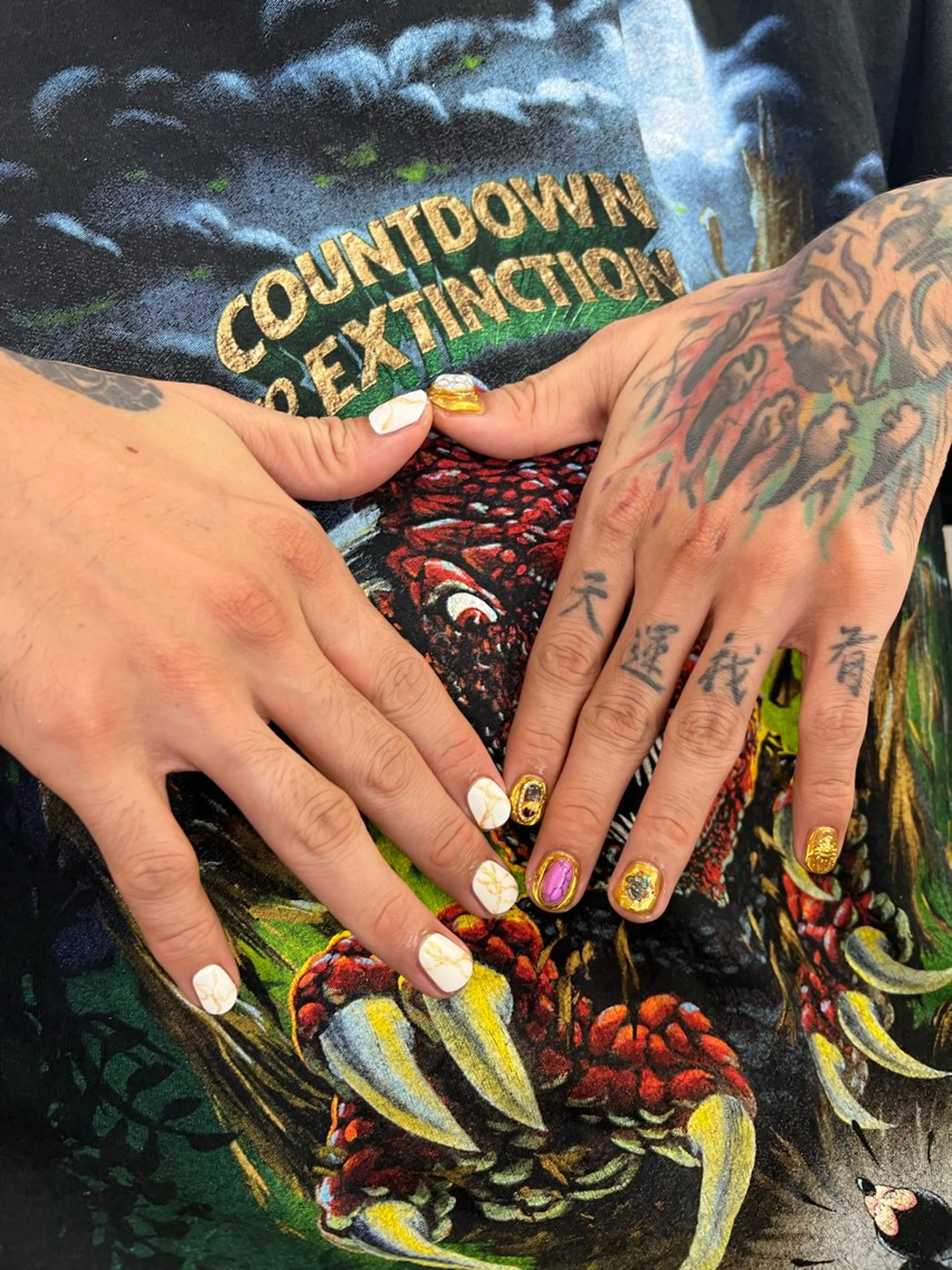 ネイル ハンドネイル フットネイル ハンドケア Nes.Nail所属・Miyagi Asamiのネイルデザイン