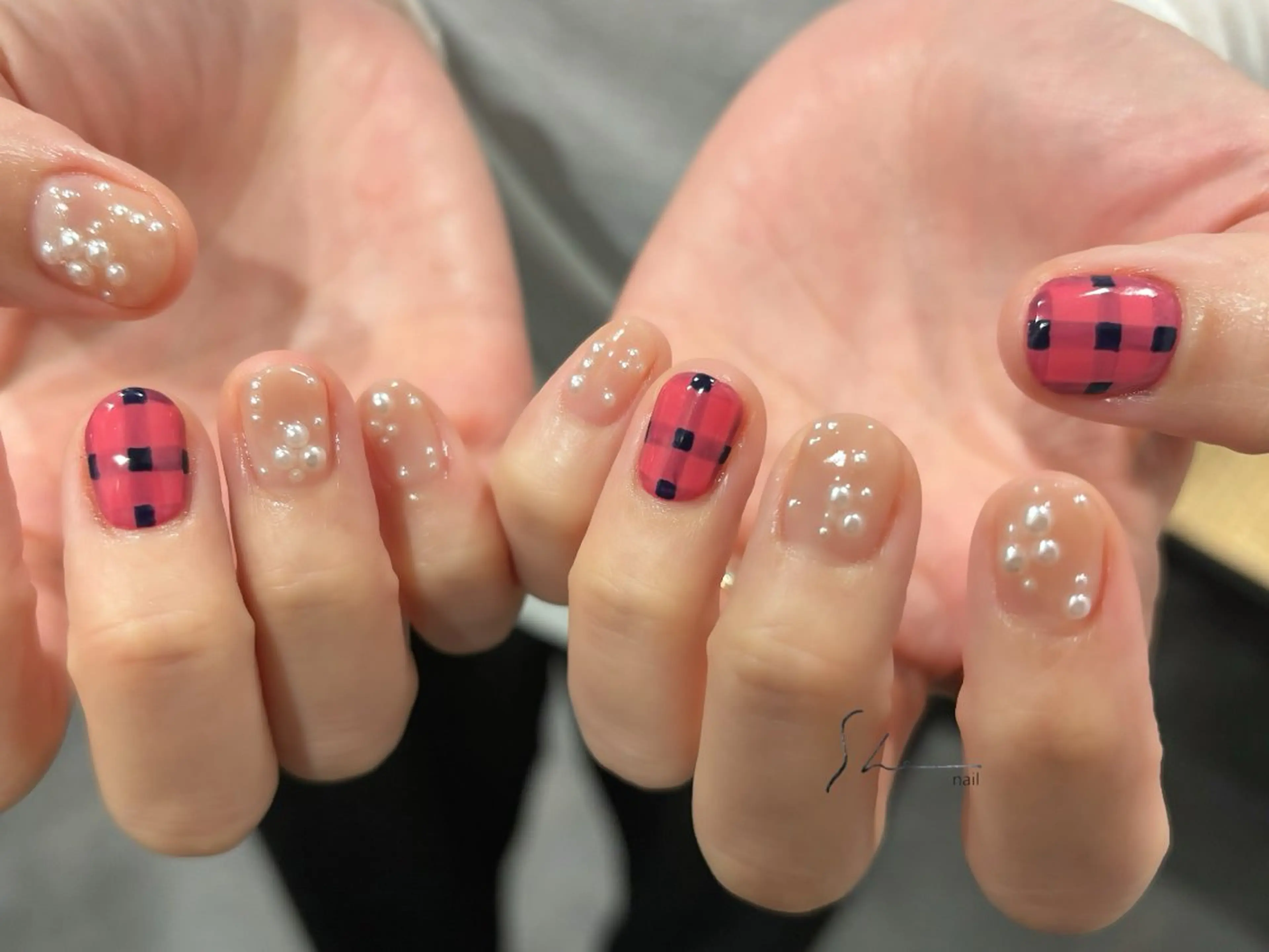 ネイル ハンドネイル SHE所属・SHE adusaのネイルデザイン