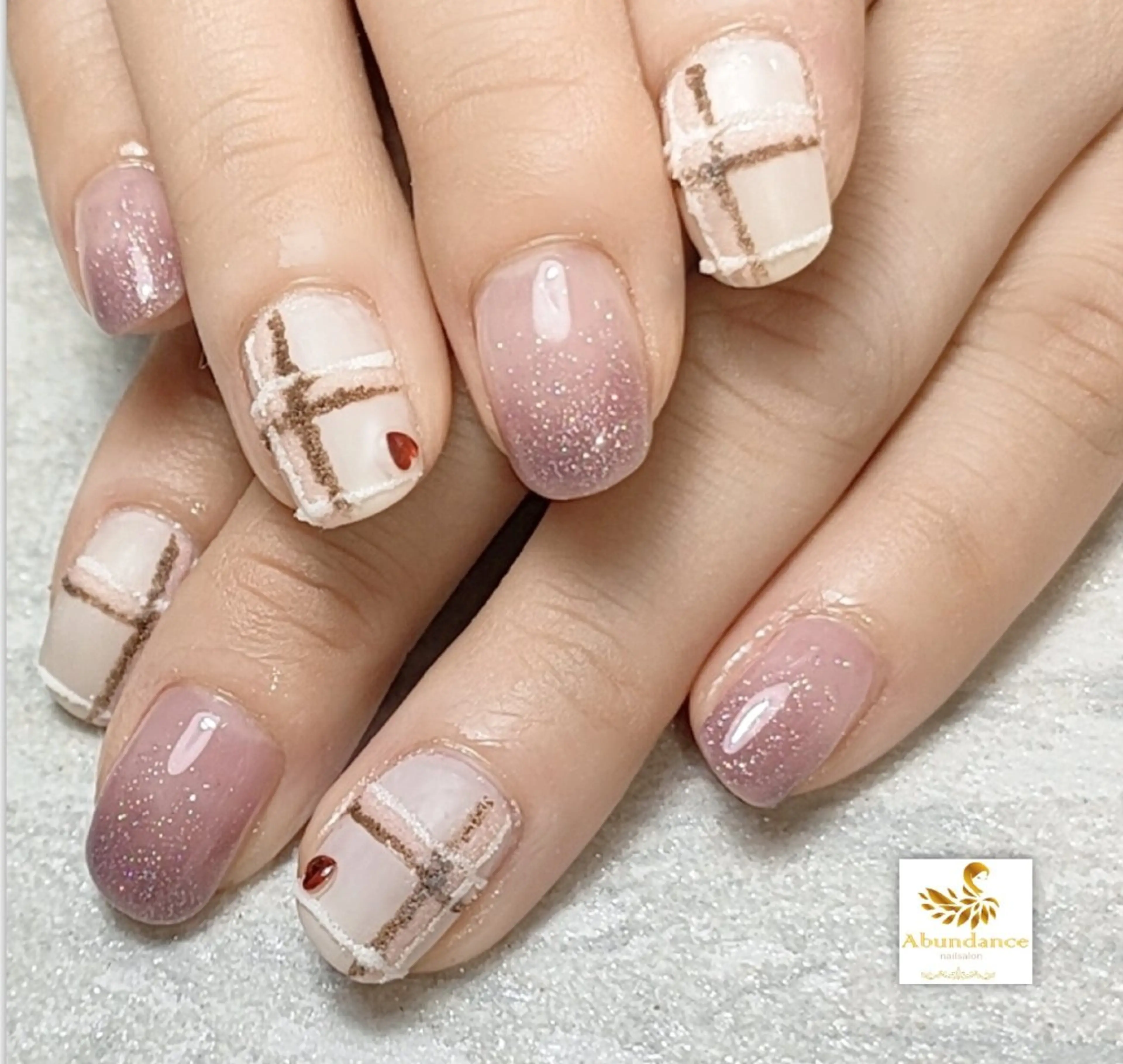 ネイル バレンタイン ハンドネイル 完全予約制個室サロン Abundancesのネイルデザイン