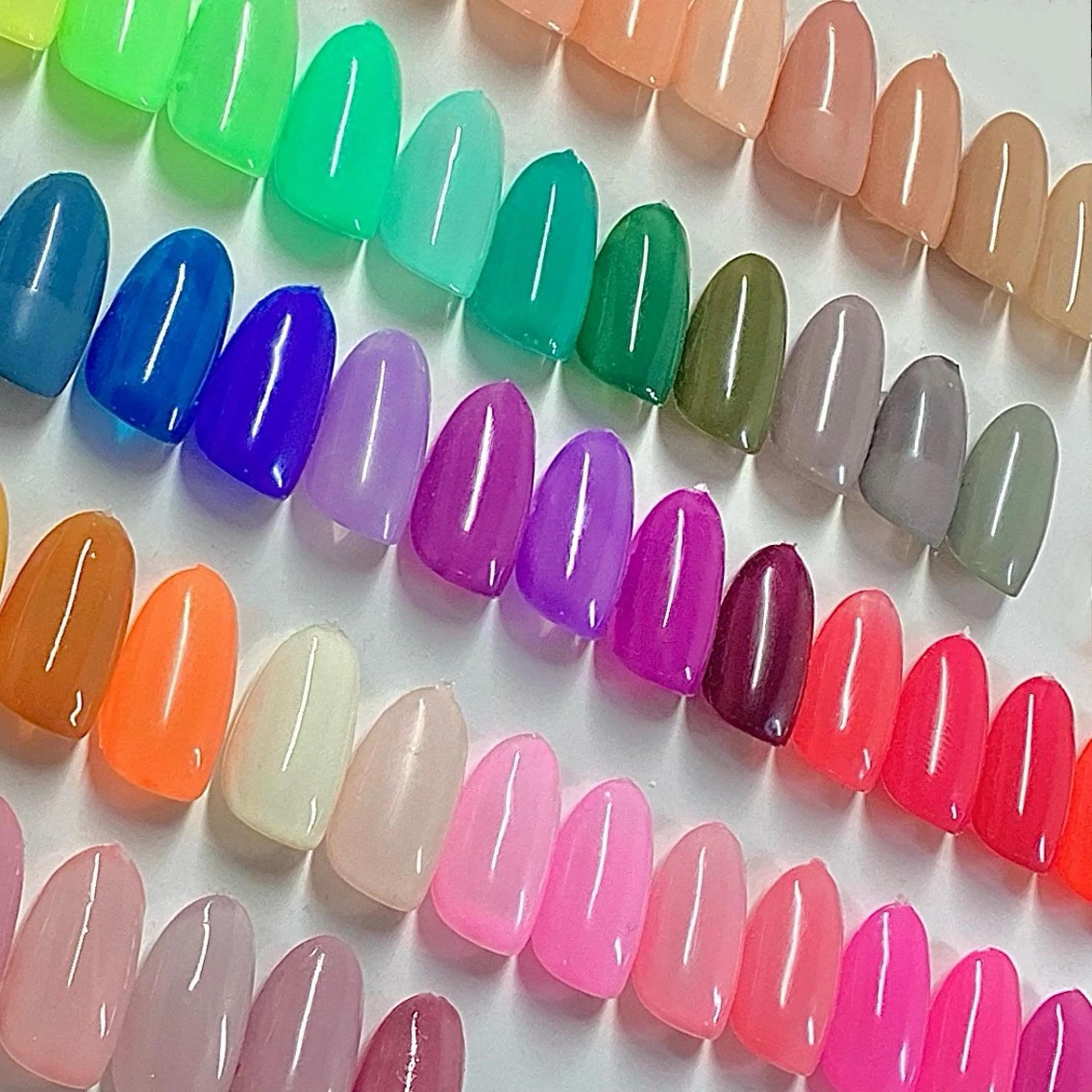 ネイル nail.u所属・テルイ ユウのネイルデザイン