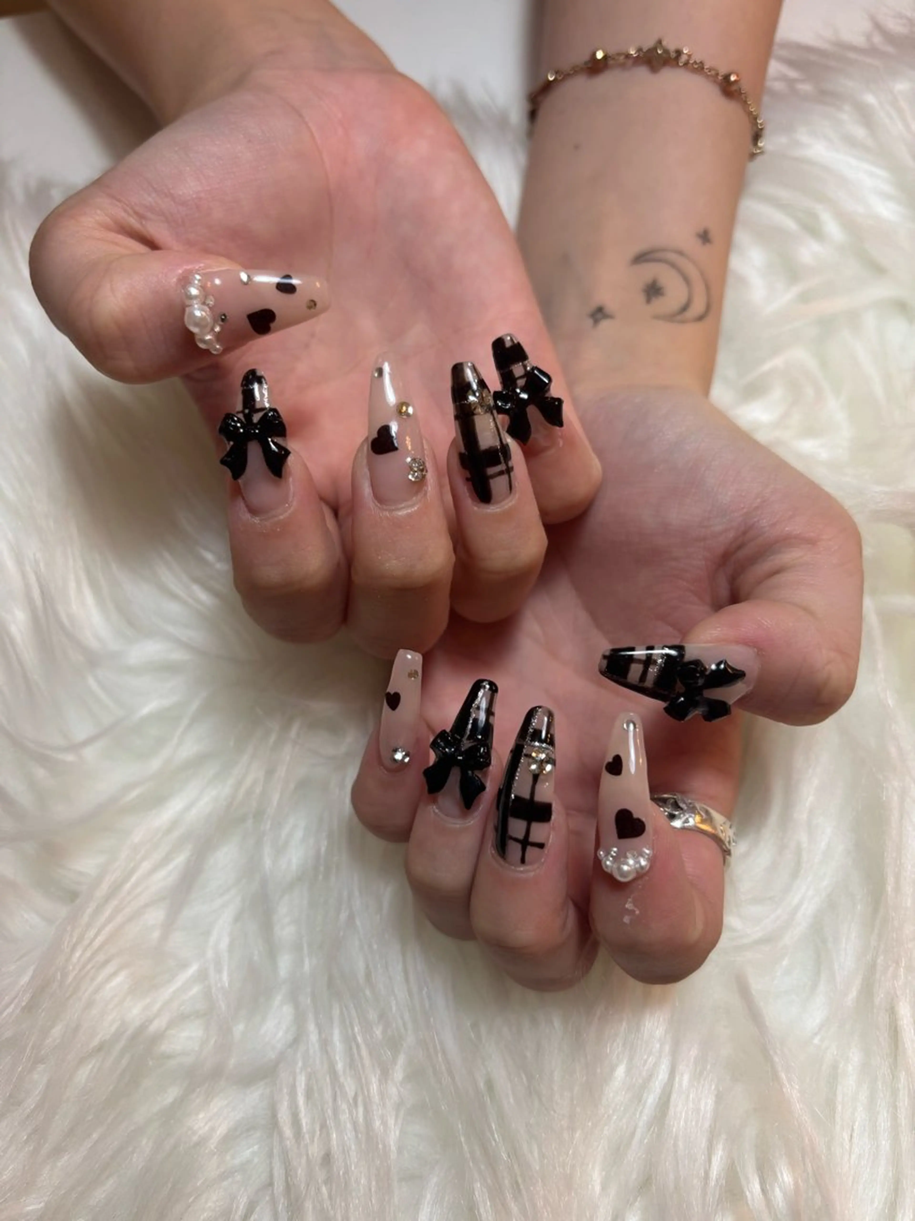 ネイル アートネイル ハンドネイル hairsBERRY 久留米店所属・BERRY  久留米 Ayakaのネイルデザイン