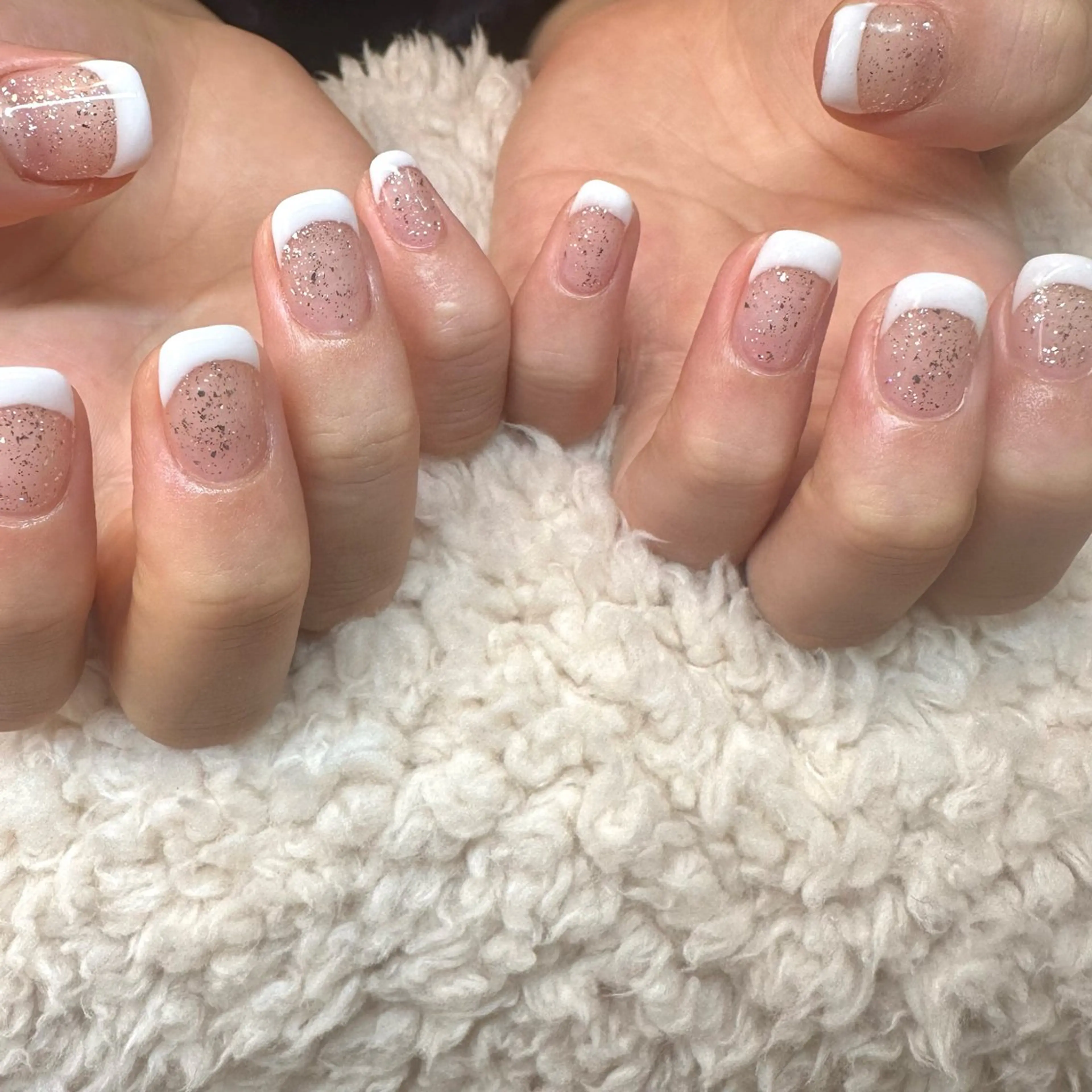 ネイル フレンチネイル ラメ(グリッター) ハンドネイル フットネイル GéRanium Harukaのネイルデザイン