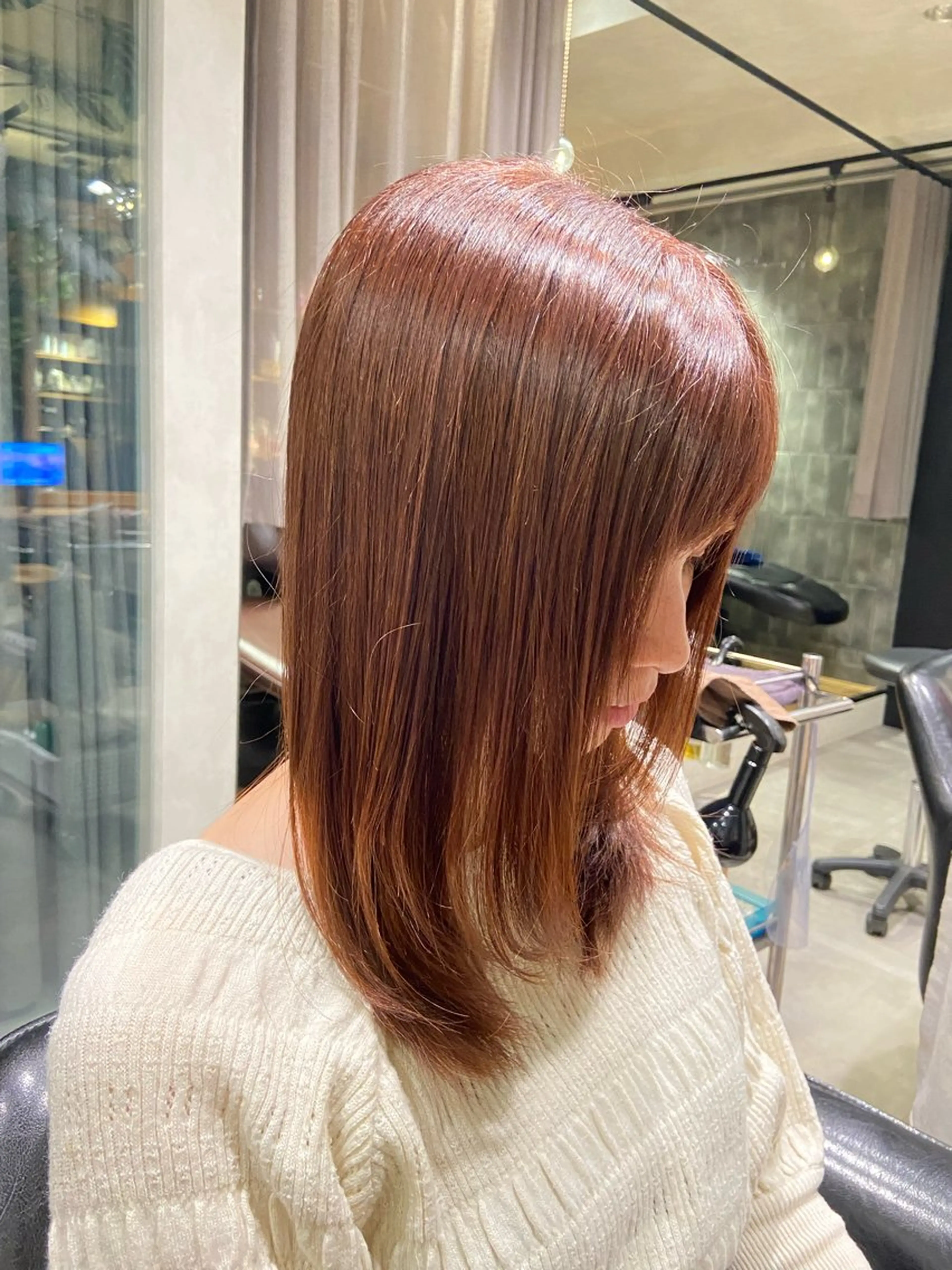 ミディアム ピンクラベンダー 顔周りカット レイヤーカット 馬場 彩のヘアスタイル