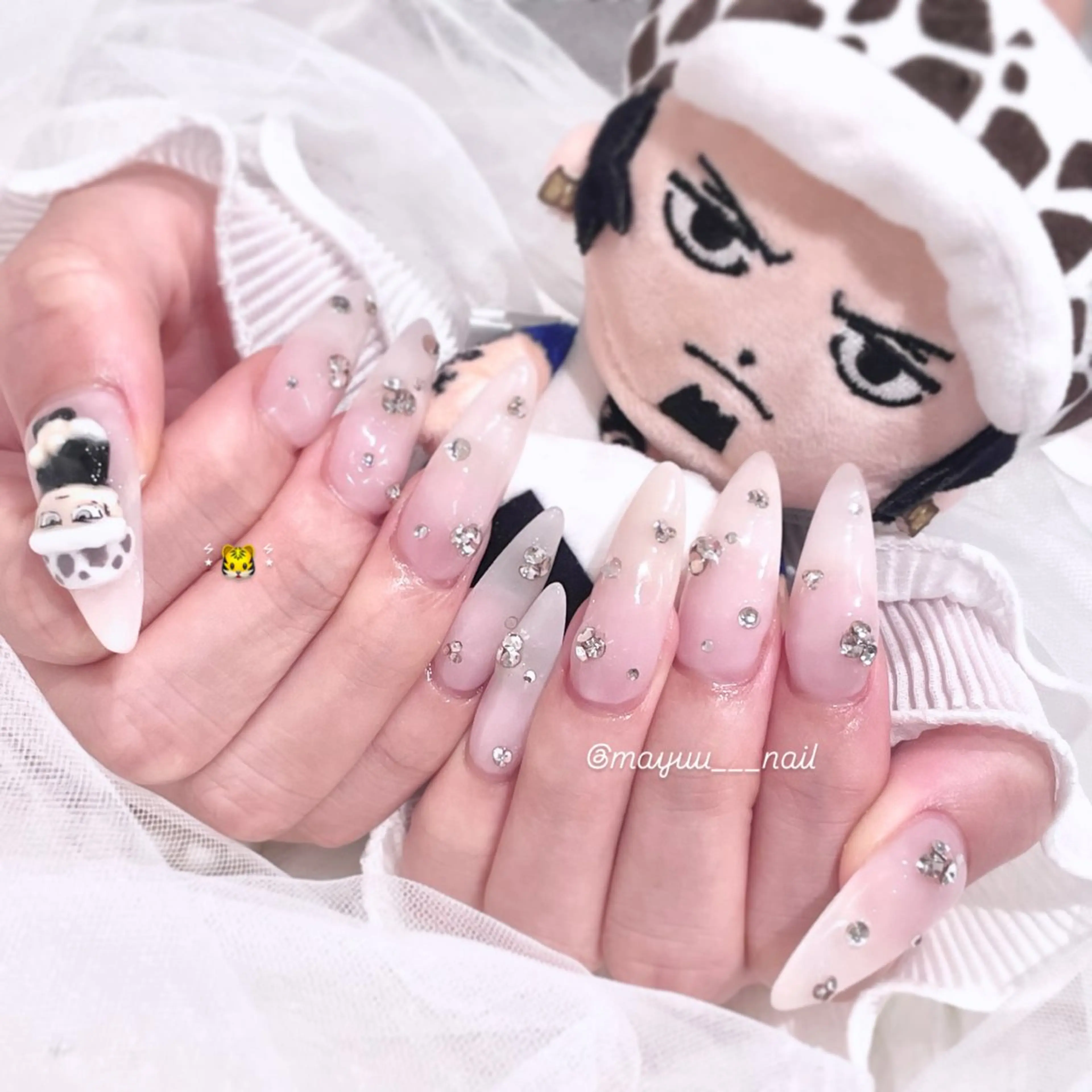 ネイル アートネイル 🎀 Mayu 🎀痛ネイルのネイルデザイン